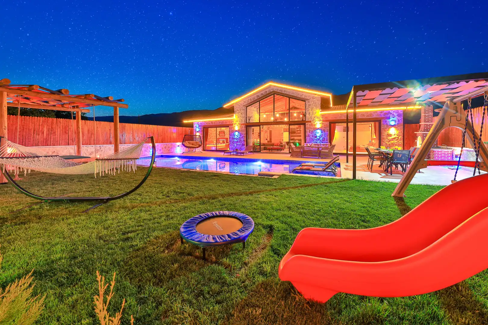 VİLLA HEAVEN GARDEN in Saribelen, with Private Pool