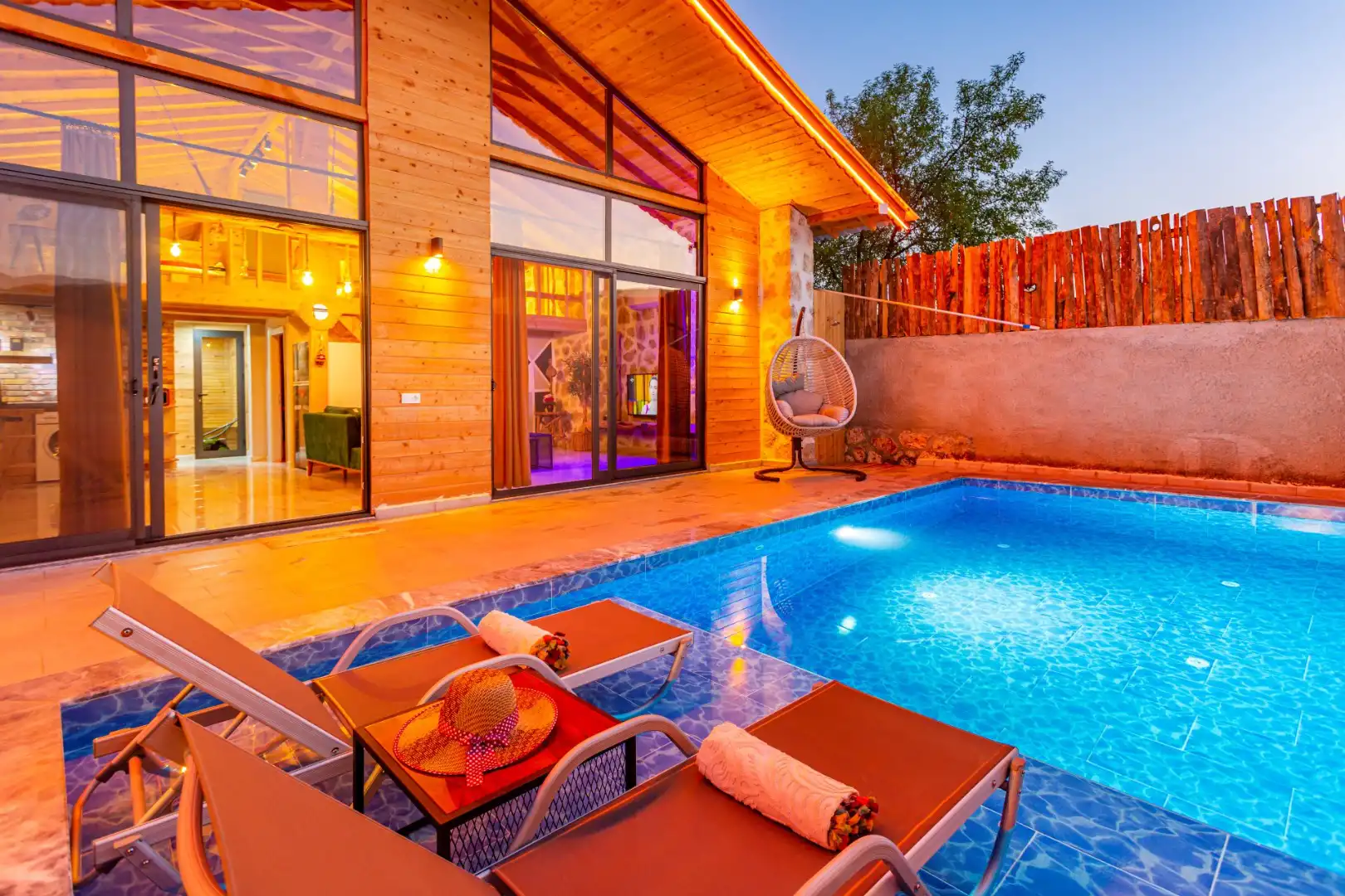 Villa Lea in Saribelen, with Private Pool