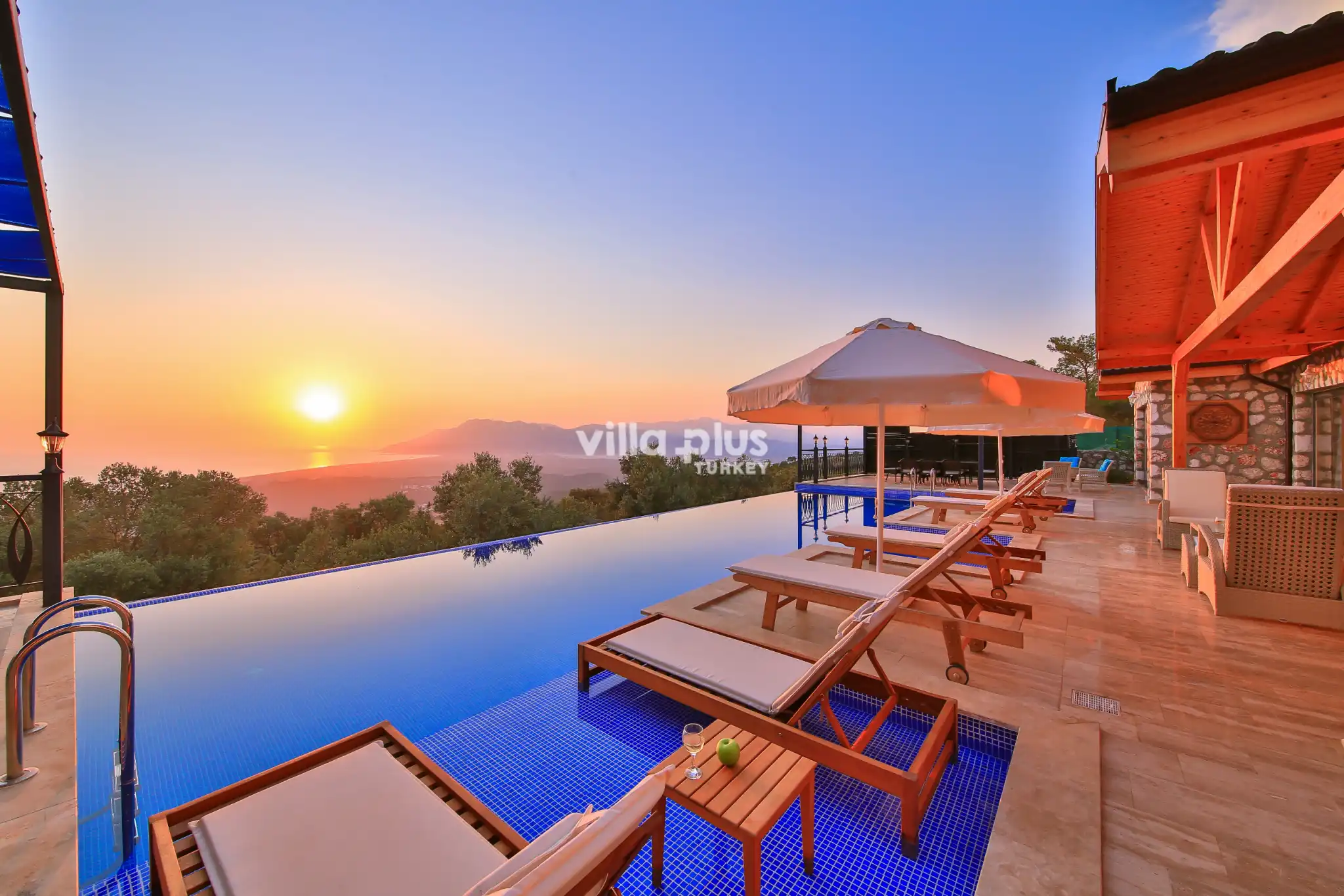 Villas With Sea View to Rent in Turkey