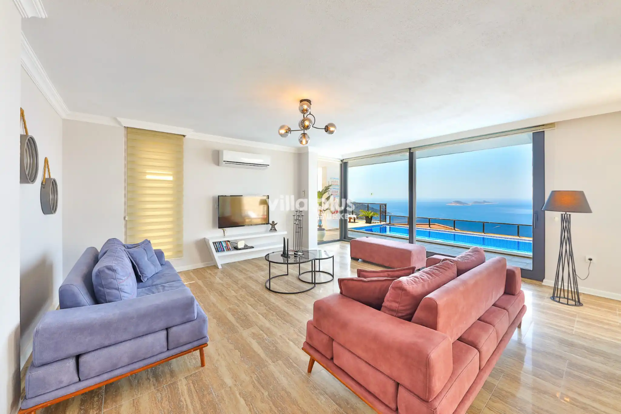 Villa Thalassa is a 6-person rental villa located in the central Kızıltaş area of Kalkan.