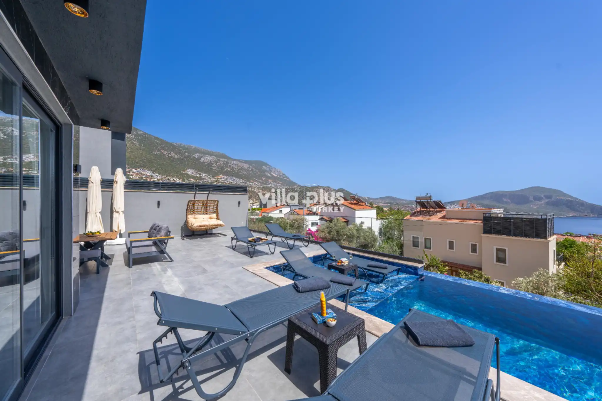 Villa Rivella, 8 person sea view villa in Kalkan area