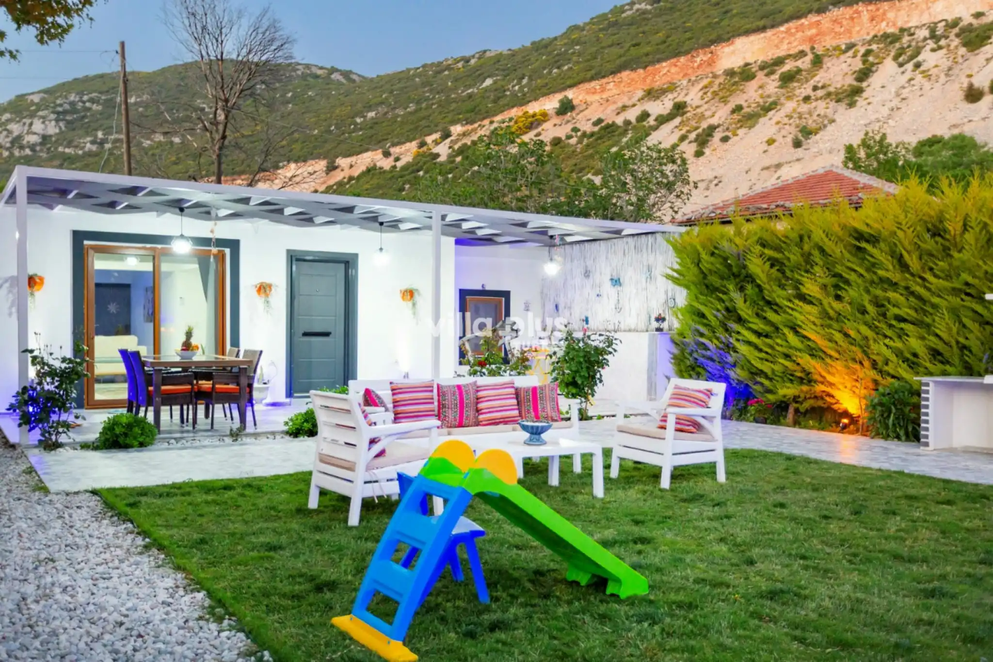 NOBLE-22_371.jpg