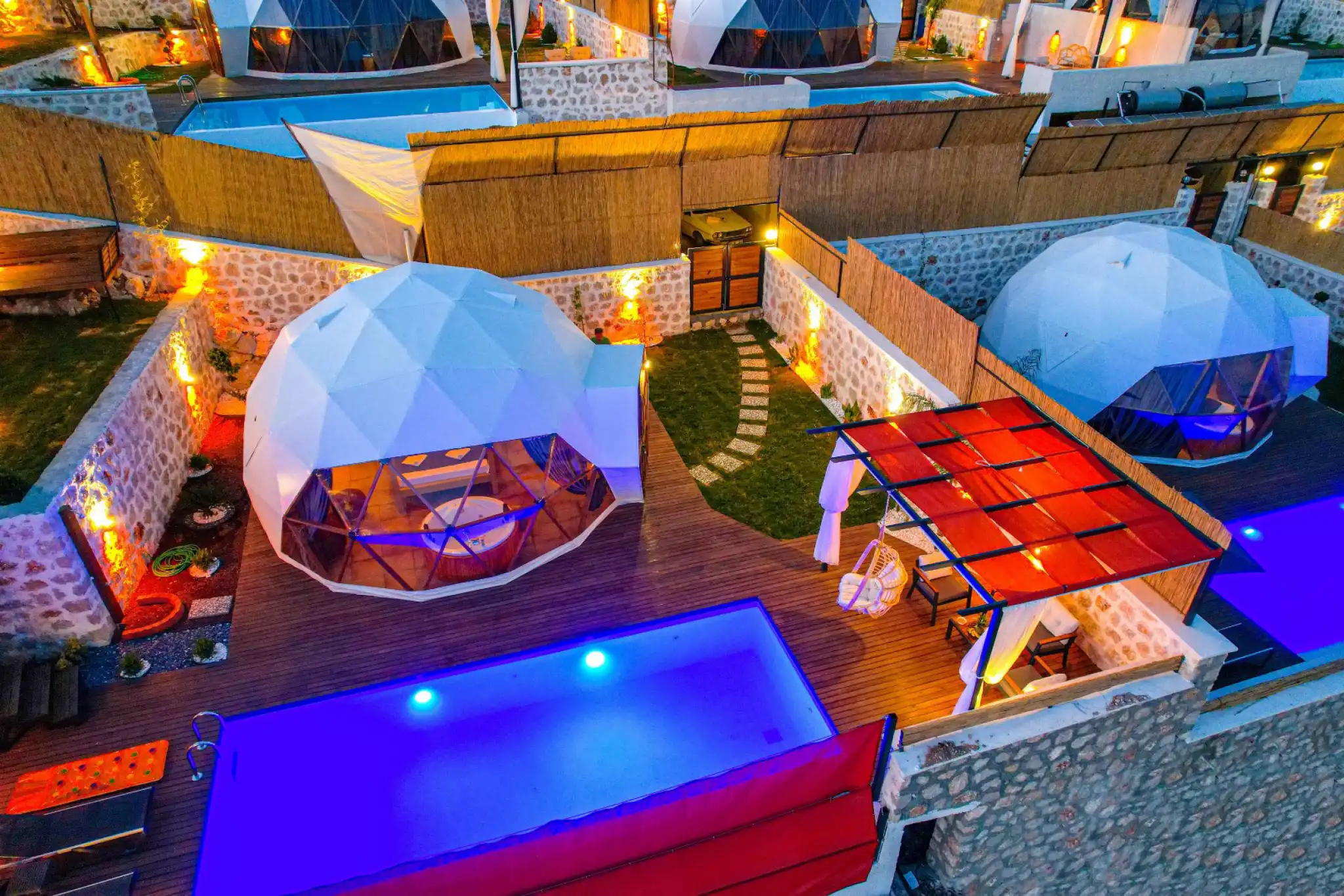 DOME LUXURY 7