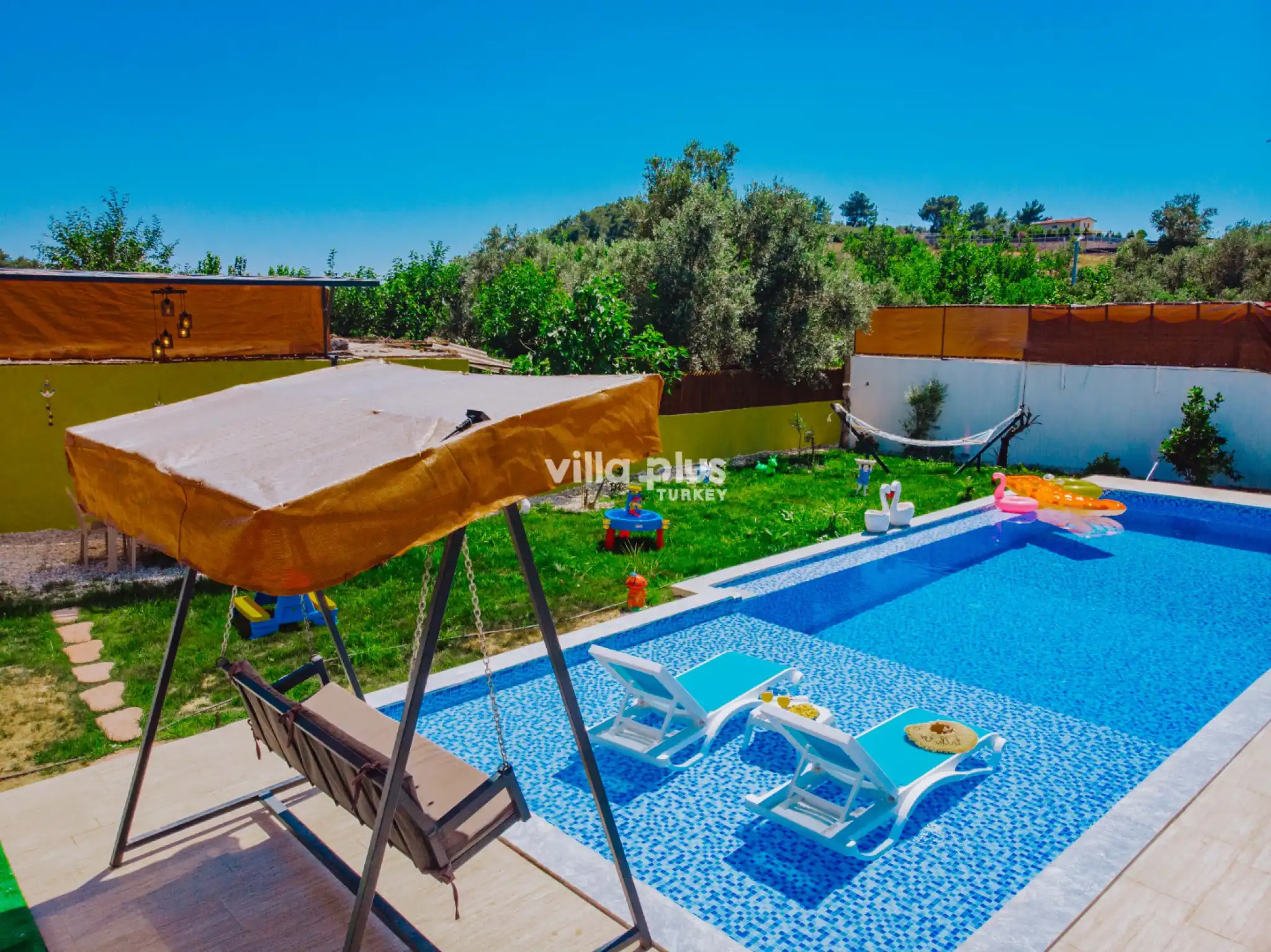 ViLLA-EGE-DiDEM-12_32.jpg