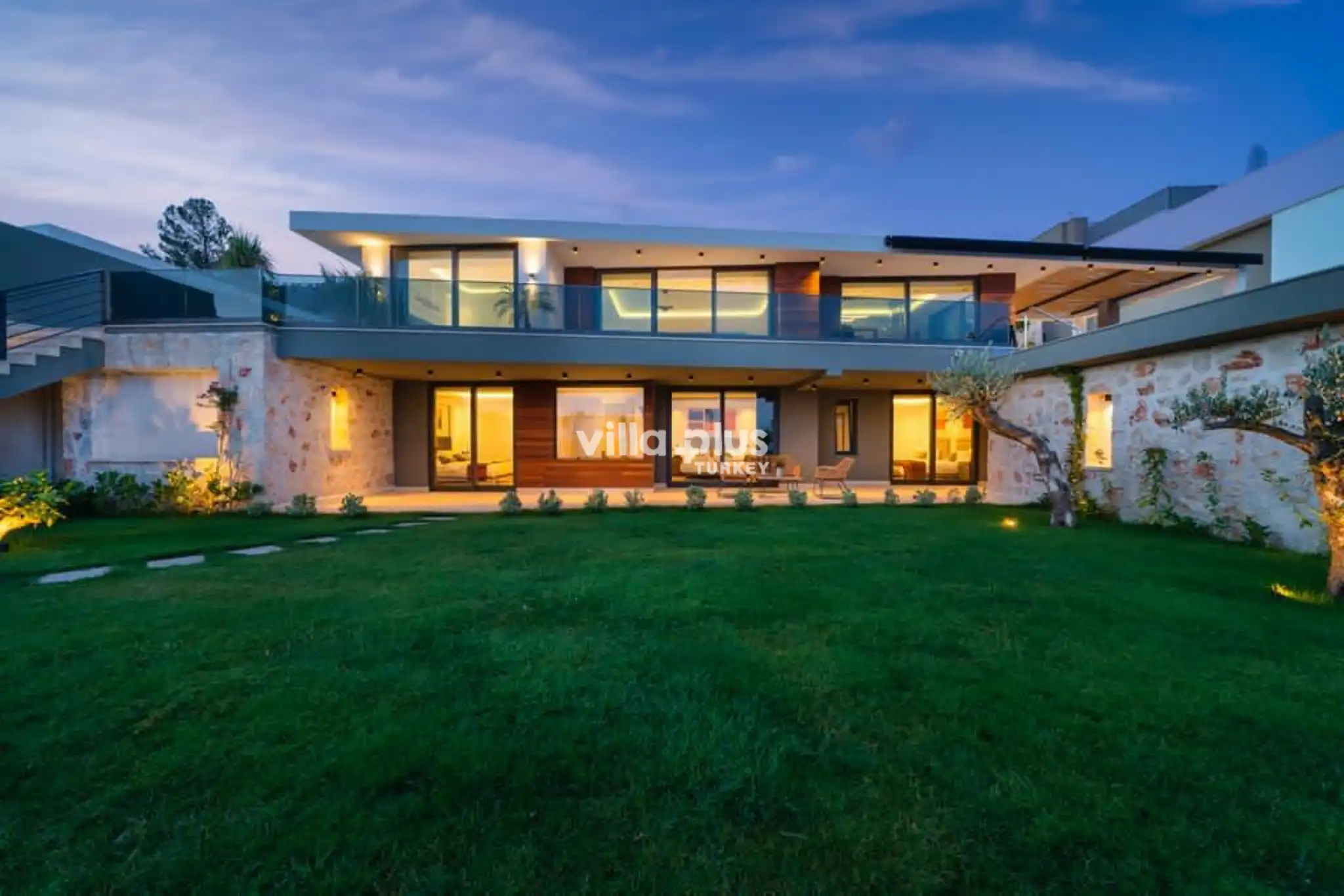Villa-Ayse-Luks-Deniz-Manzarali-Kiralik-Villalar-Villaciniz-19_91_722.jpeg