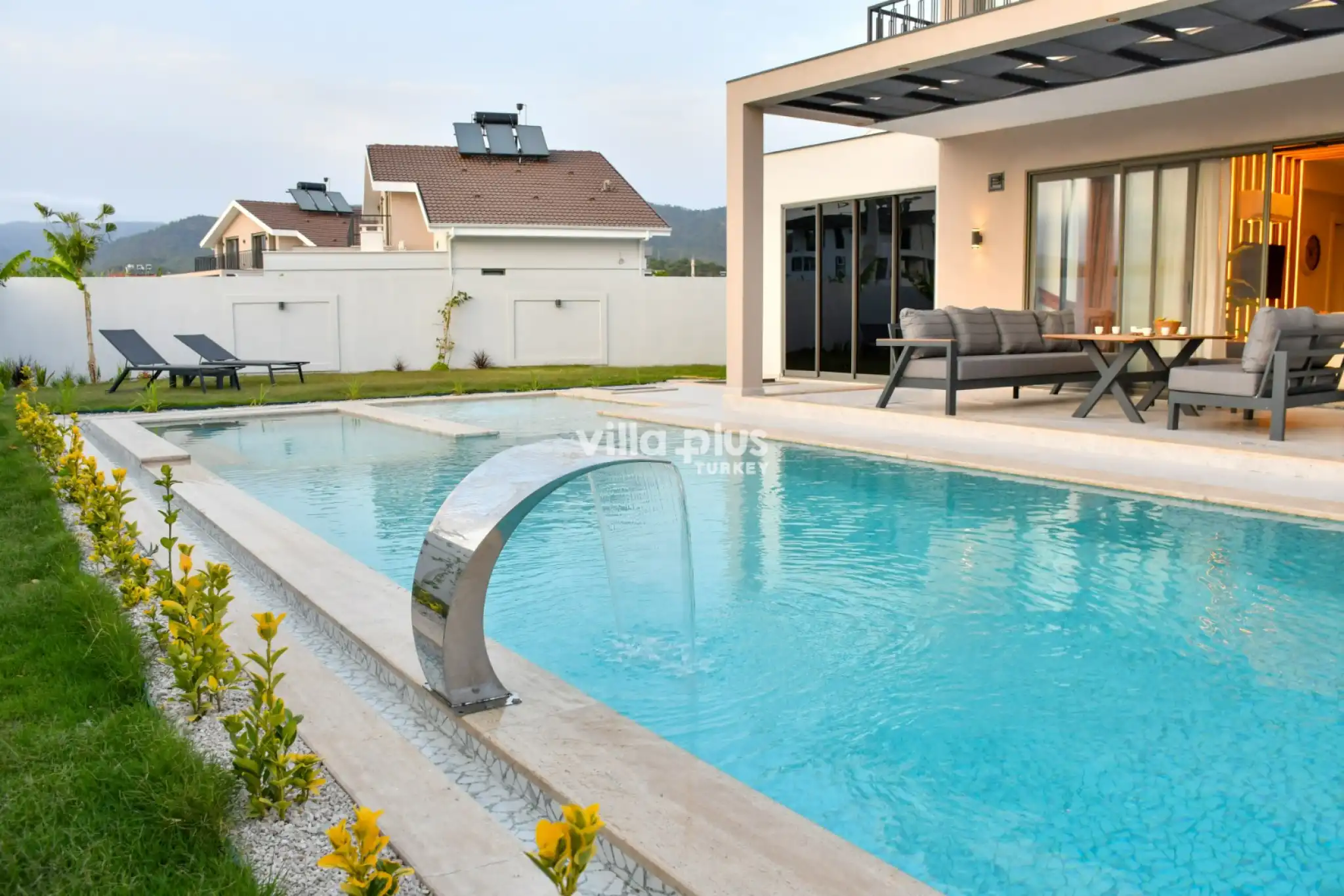 Villa-Biz-Villa-Blanc-39_172_209.jpg