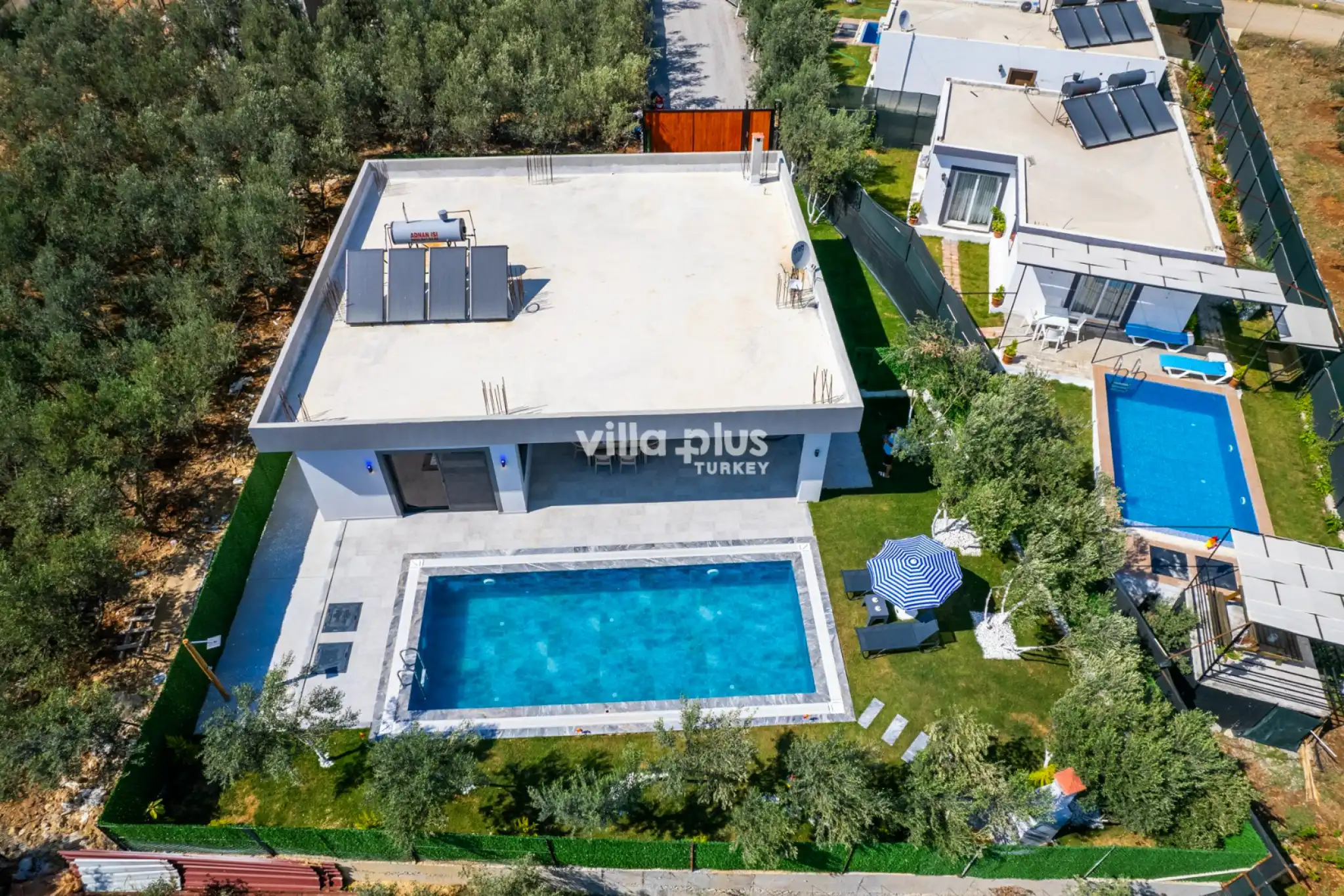 Villa-Gardenya-1_749.jpg