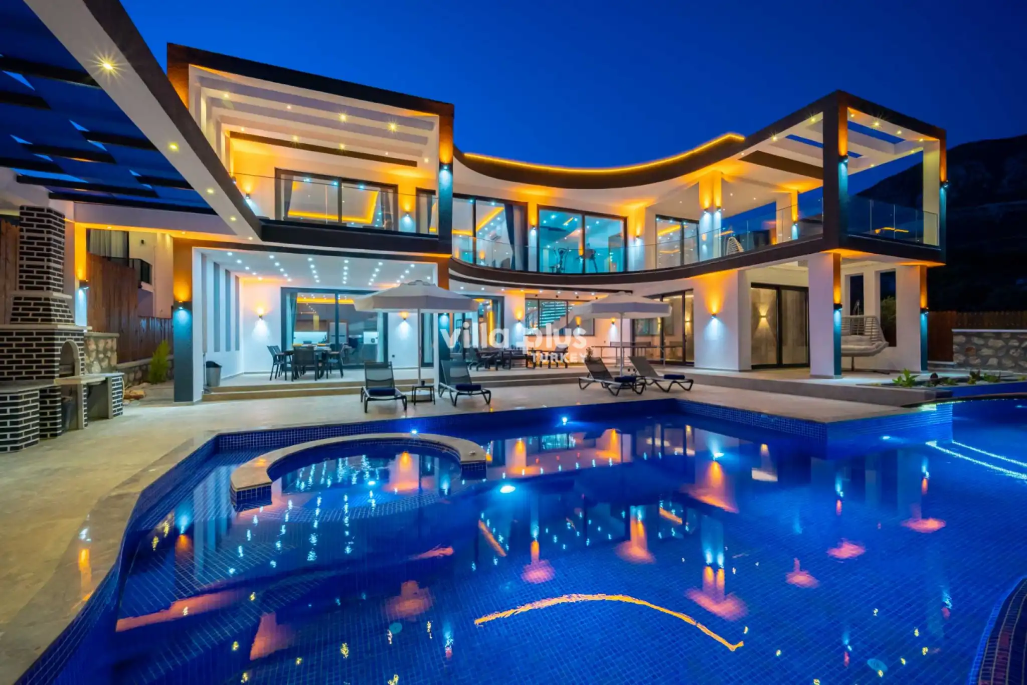 Villa-Kenan-Tatil-Location-Deniz-Manzarali-Villa-86_602.jpg