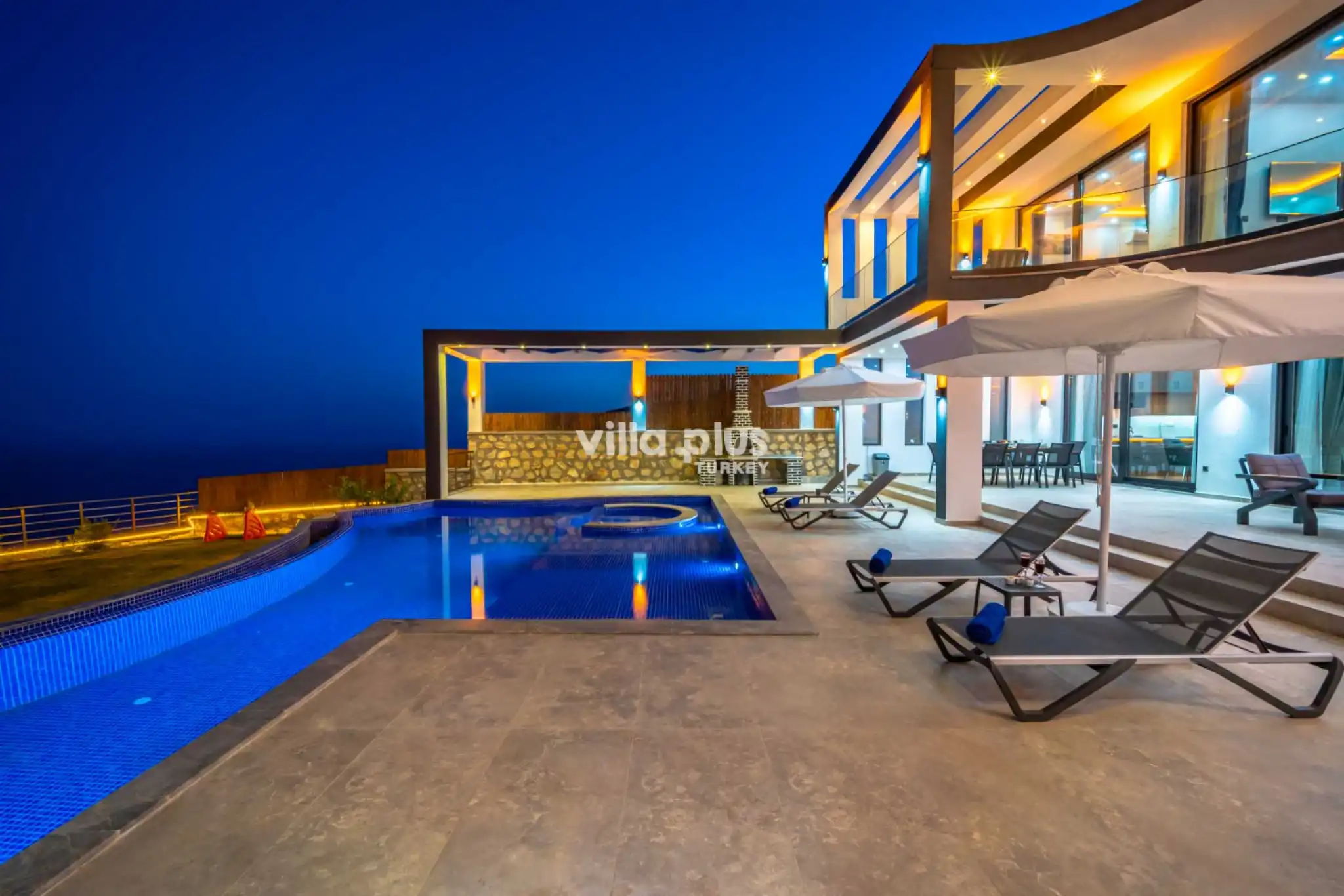 Villa-Kenan-Tatil-Location-Deniz-Manzarali-Villa-91_659.jpg