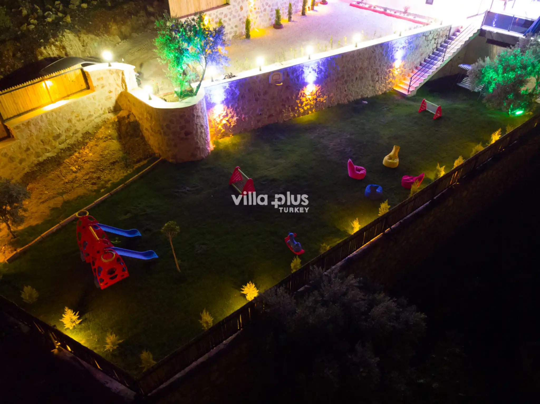 VillaBuse-70_360.jpg