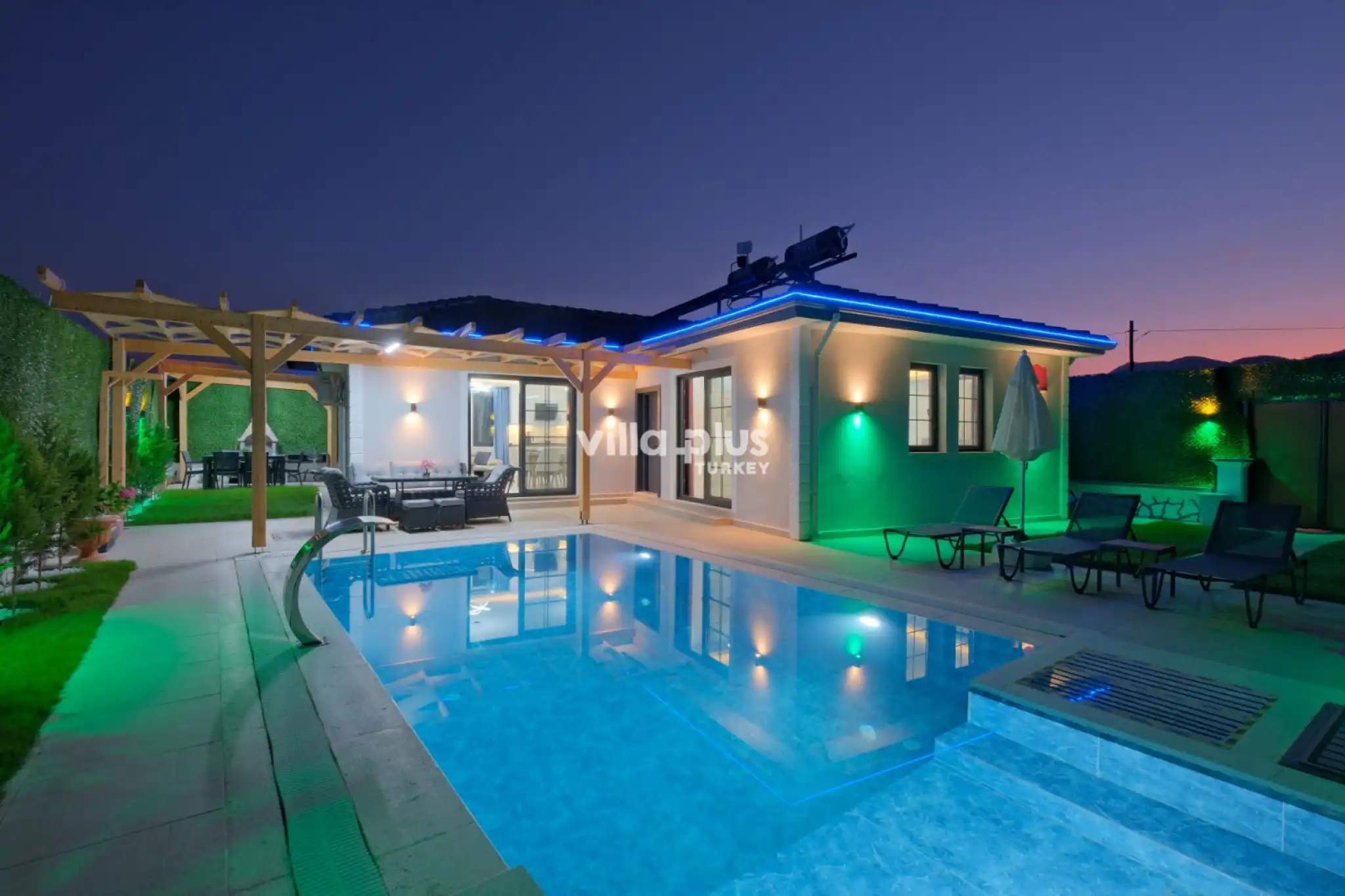 Villabiz-villa-sandal-45_23_40.jpg