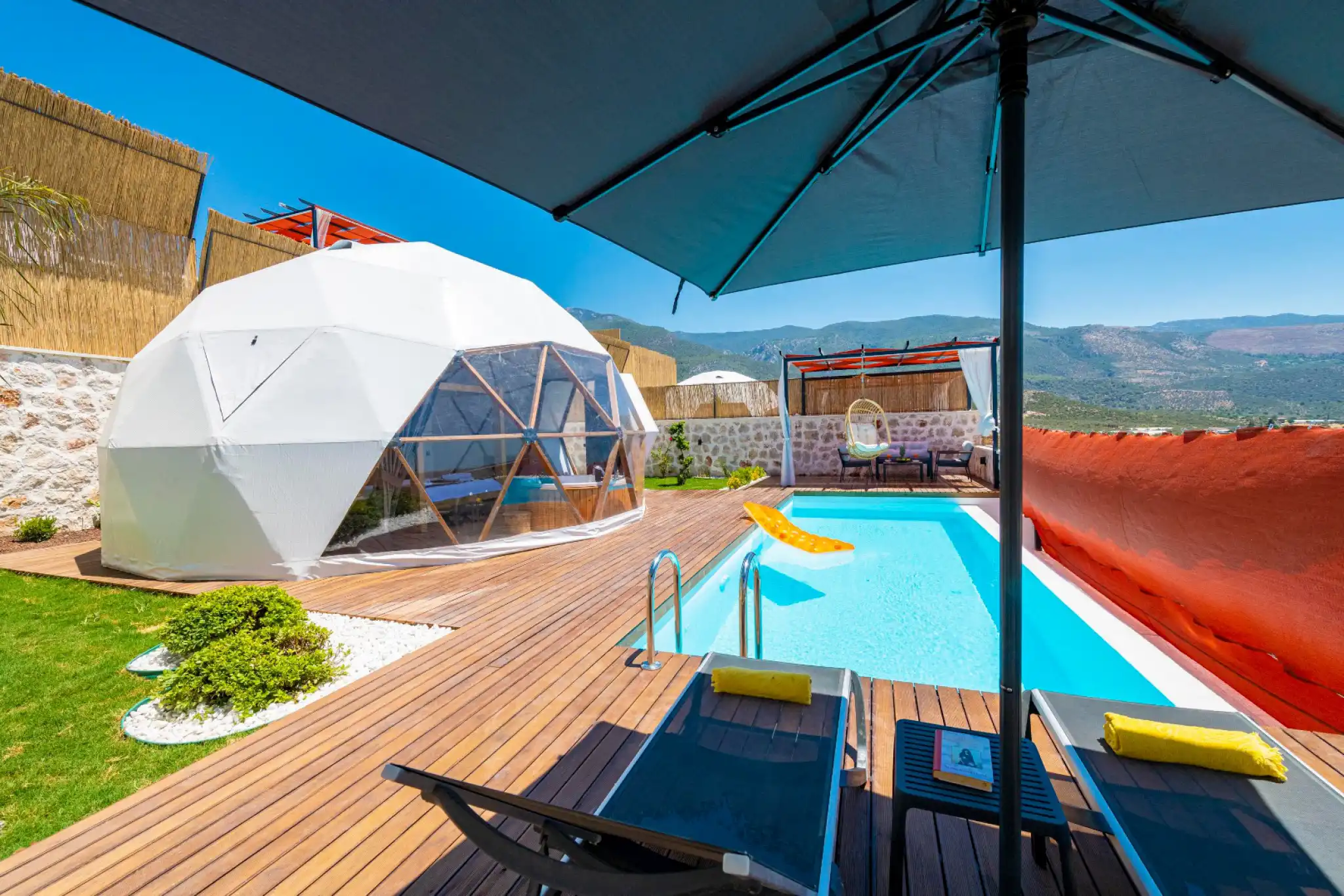 DOME LUXURY 2