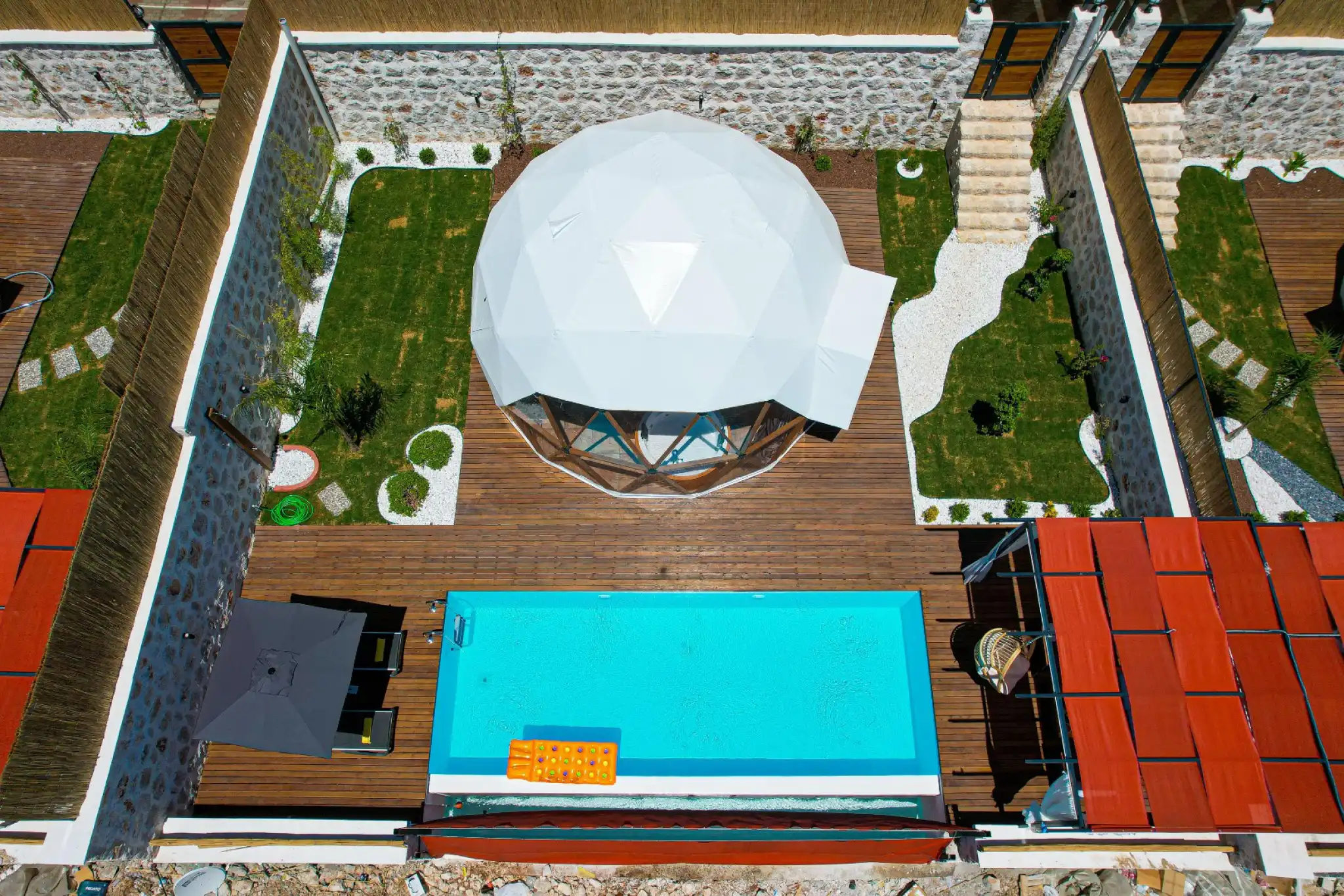 DOME LUXURY 2