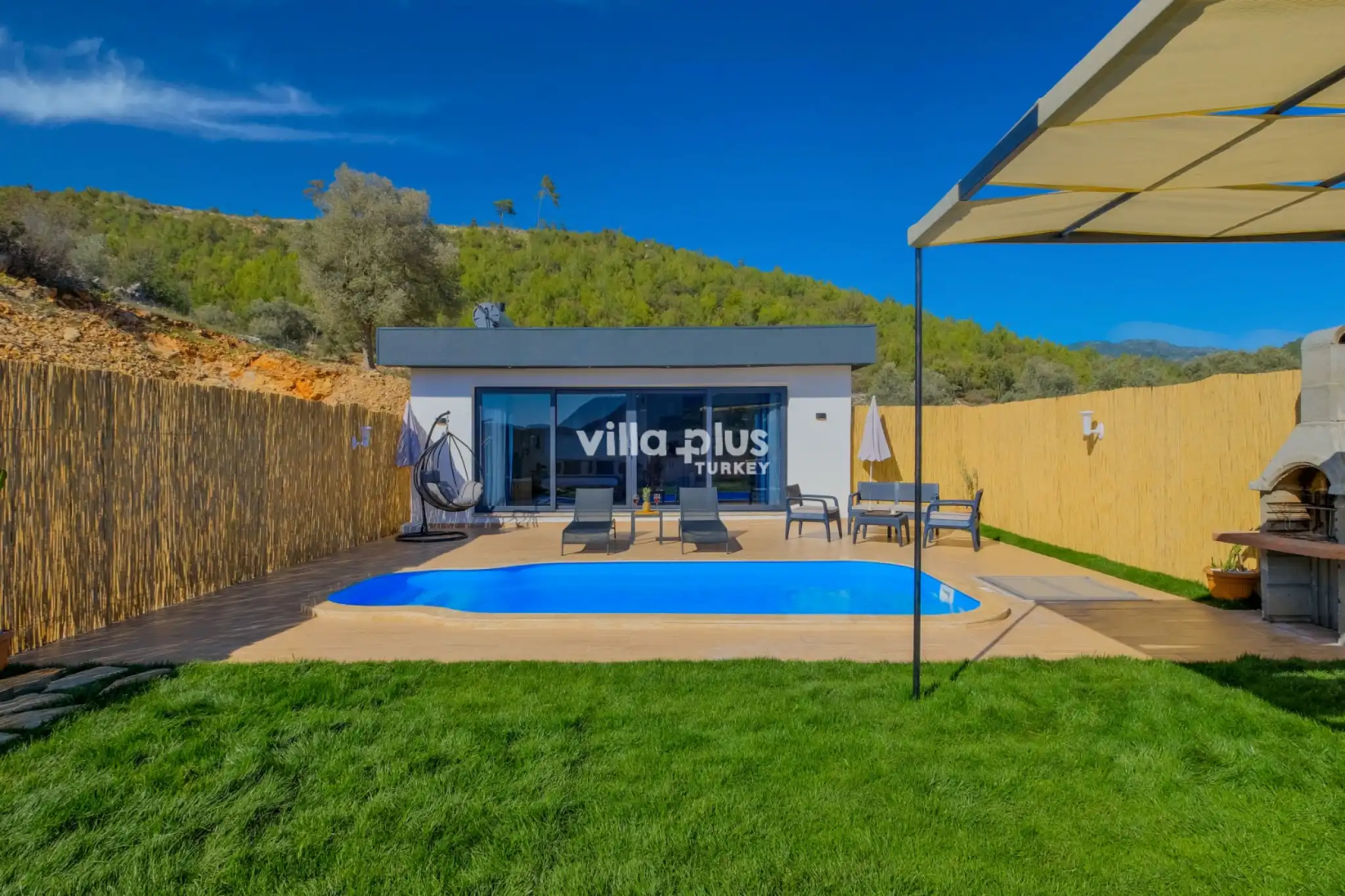 villa-apiko-33_370_868.jpg