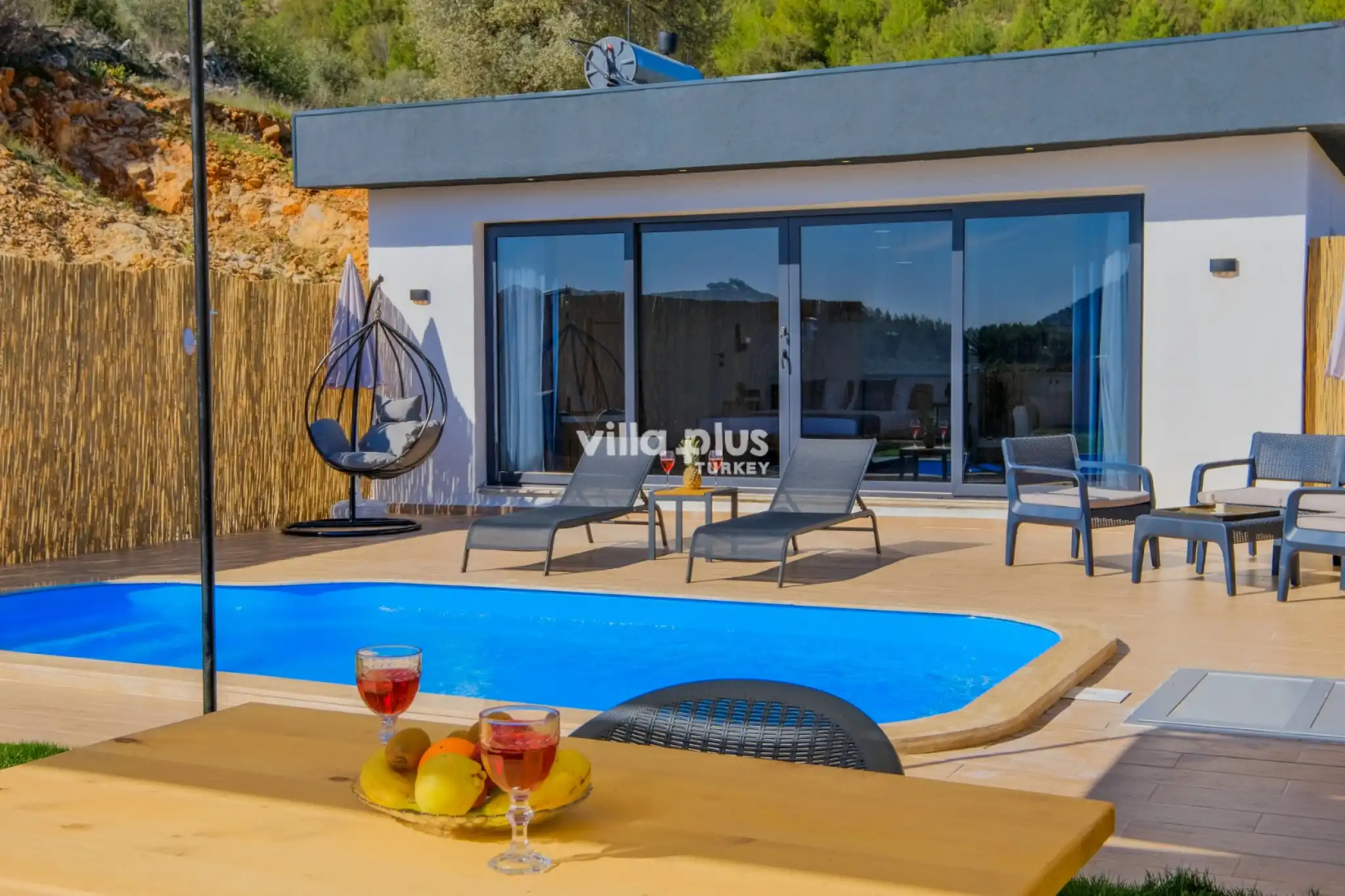villa-apiko-35_345_957.jpg