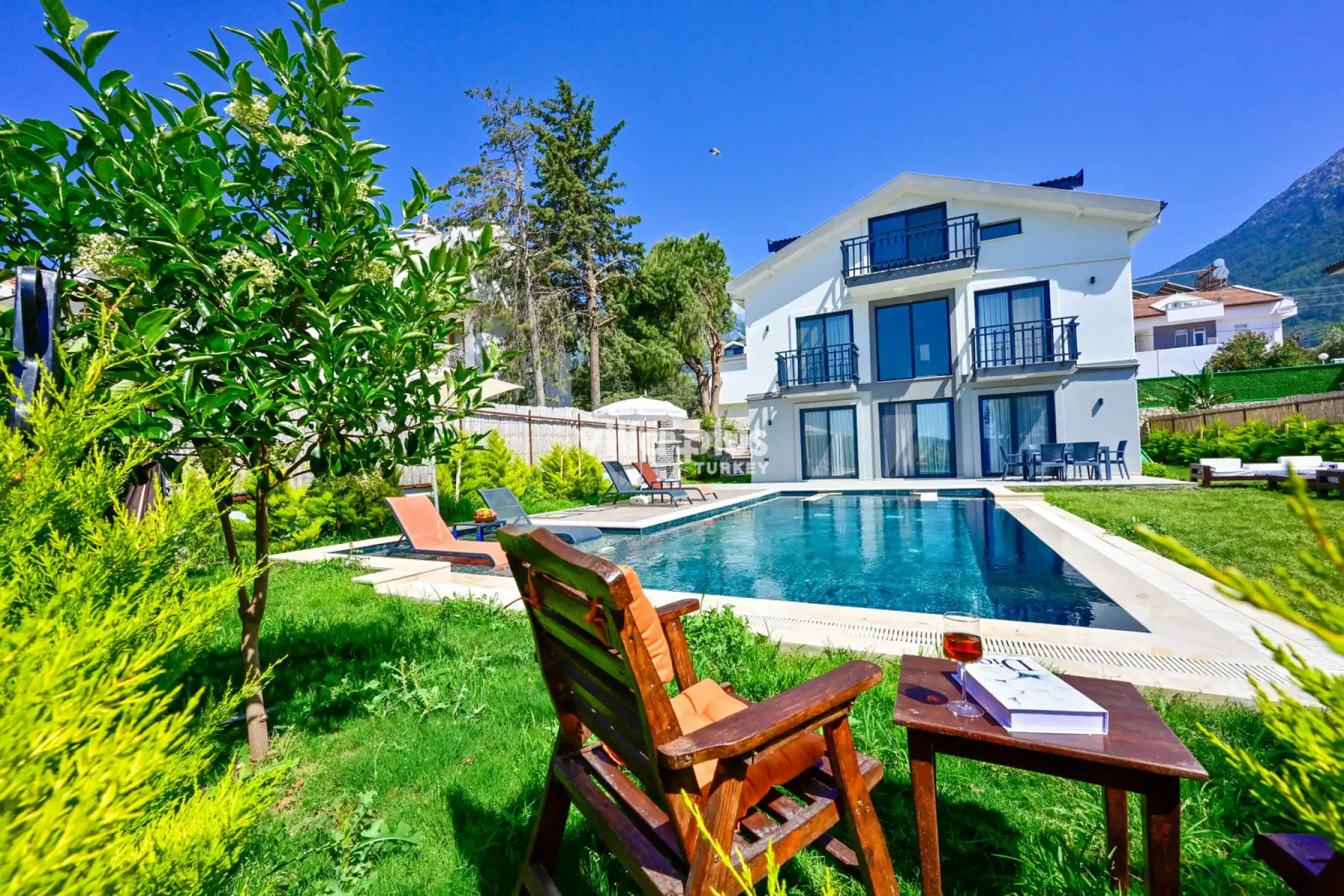 villa-aura-luxury-bahce-11_544.jpg