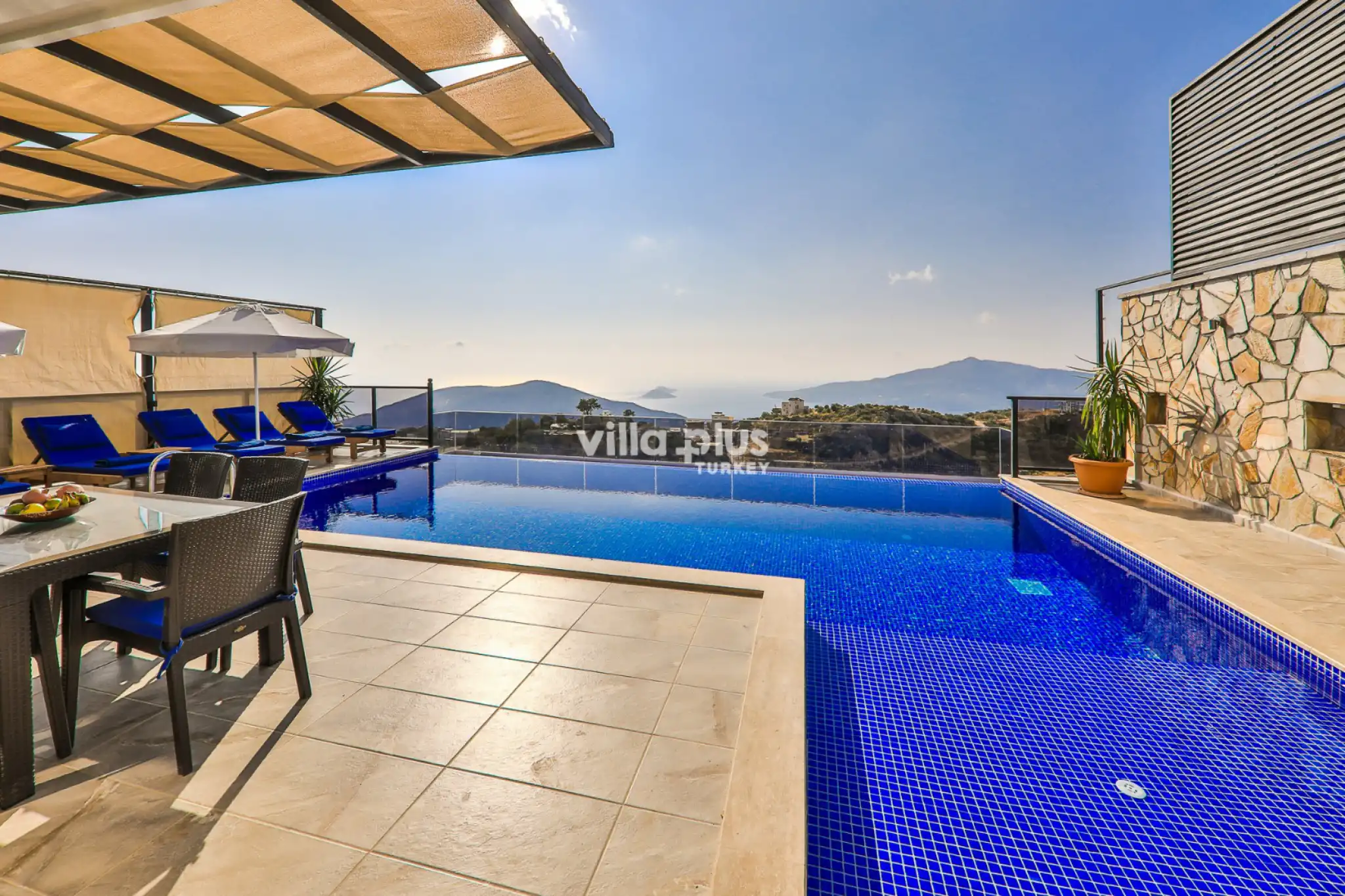 villa-blue-star-2020-20_348.jpg