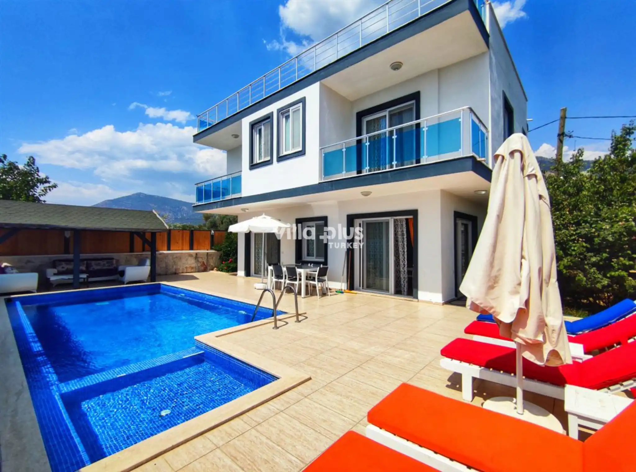 villa-cemre--genis-aile-icin-ideal--vira-villa--7_880_336.jpg