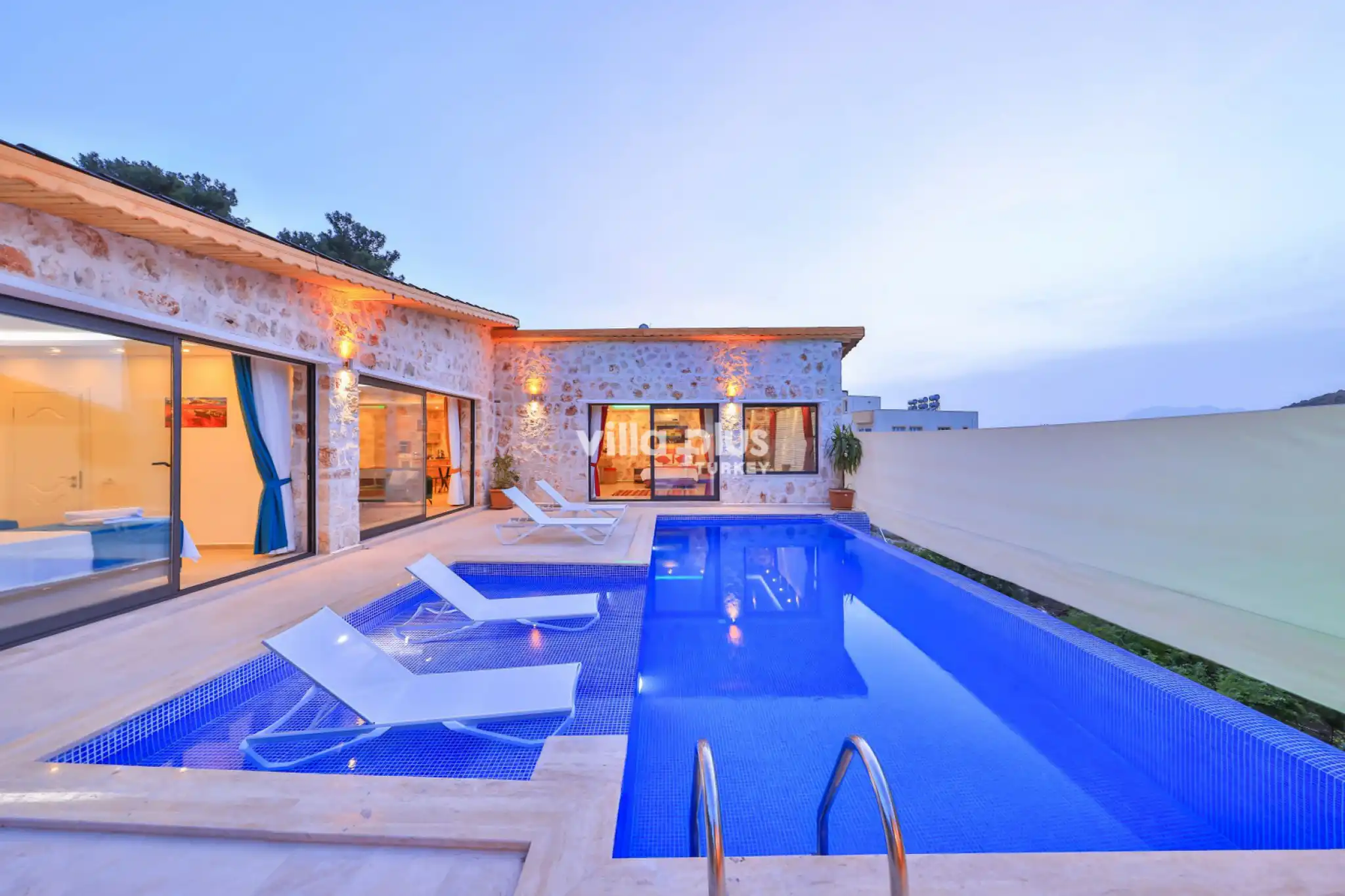 villa-galiptos-1_883_997.jpg