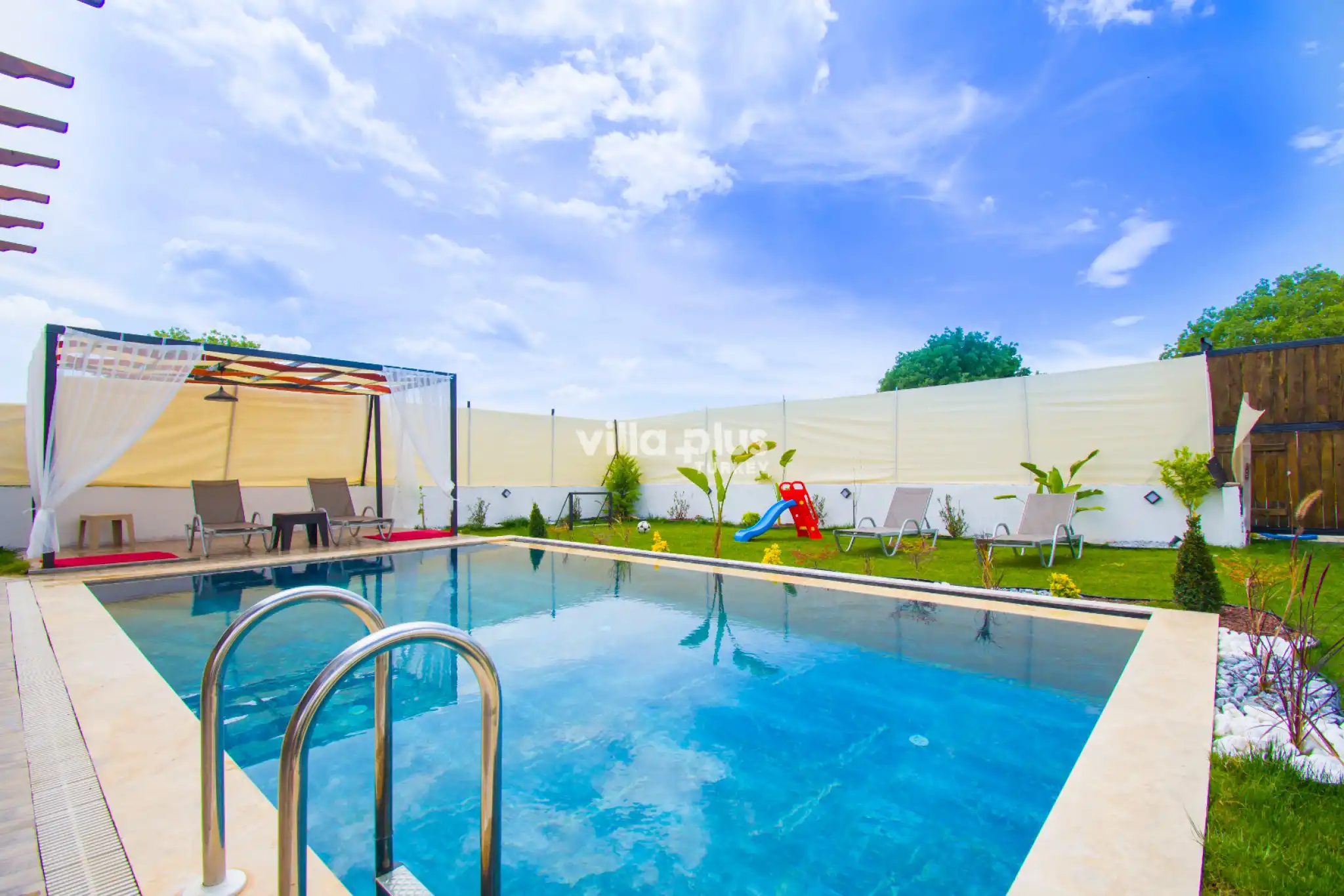 villa-lemonade-2-19_191.jpg