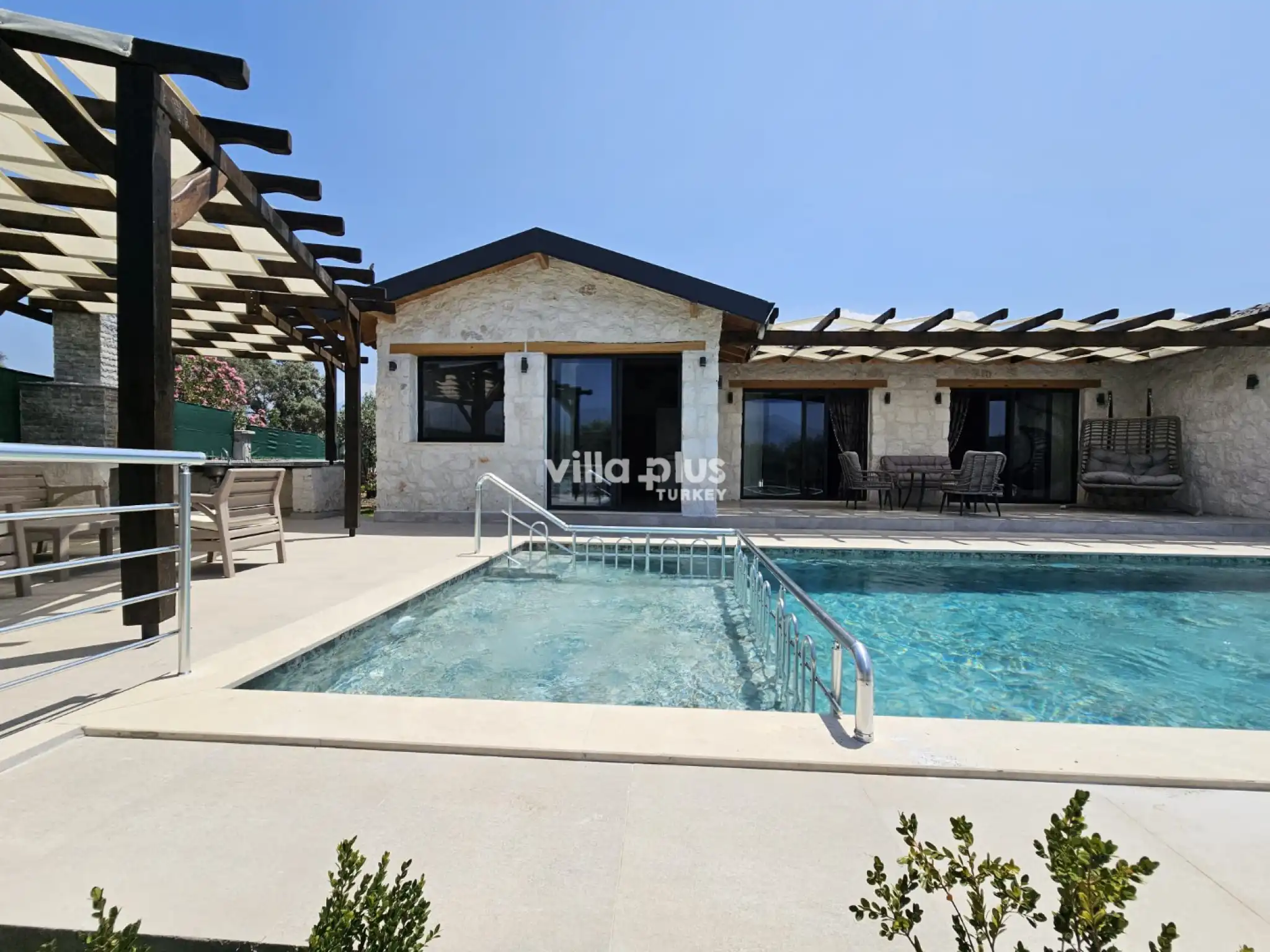 villa-nera-1-24_826.jpeg