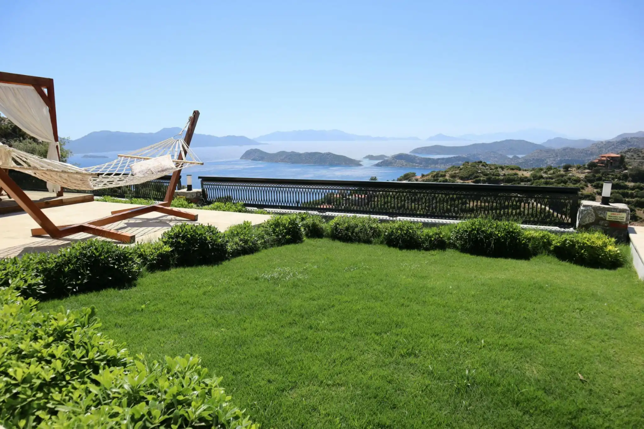 Villa Wonderful 2