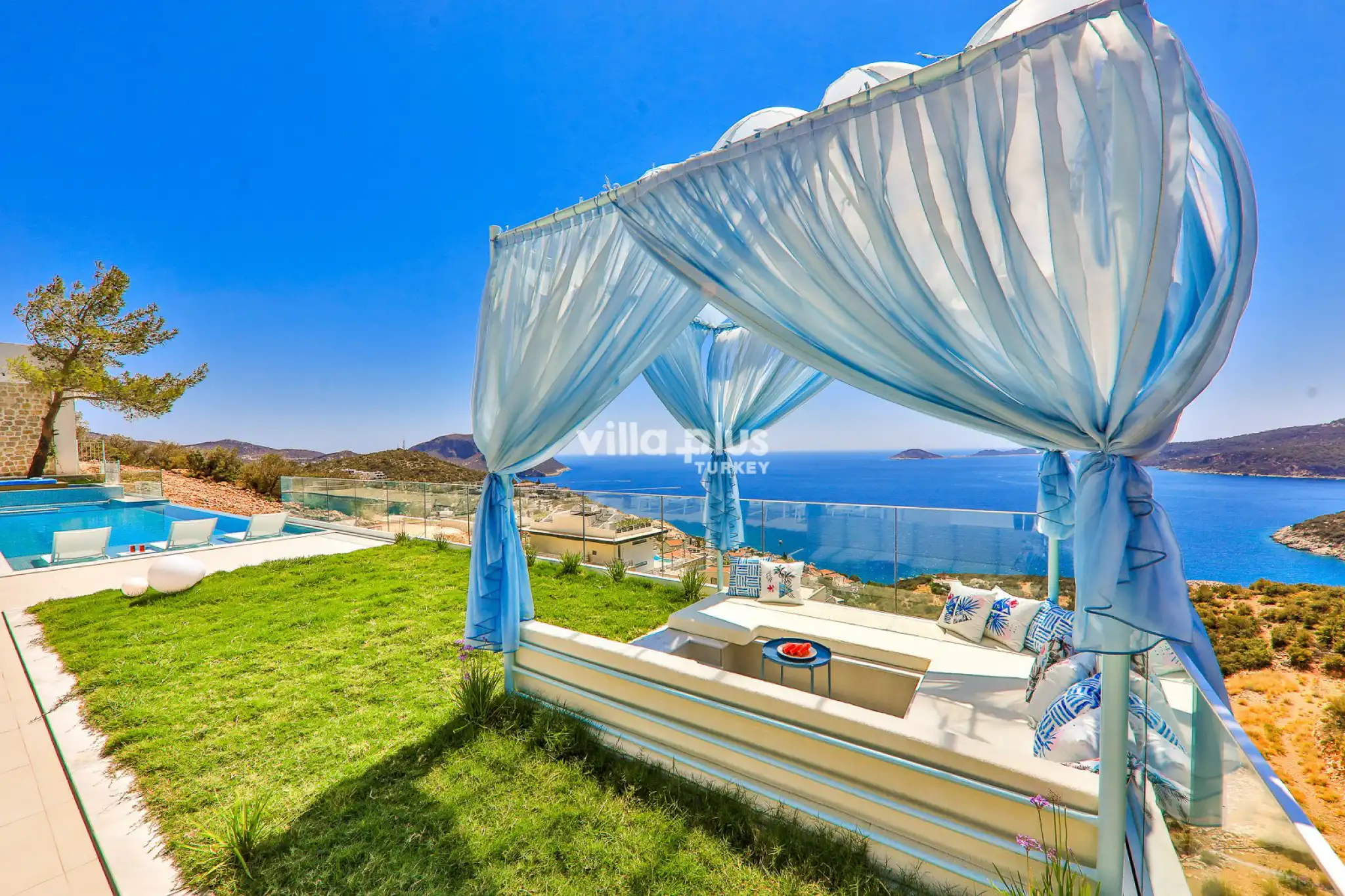 Villa Wren 2
