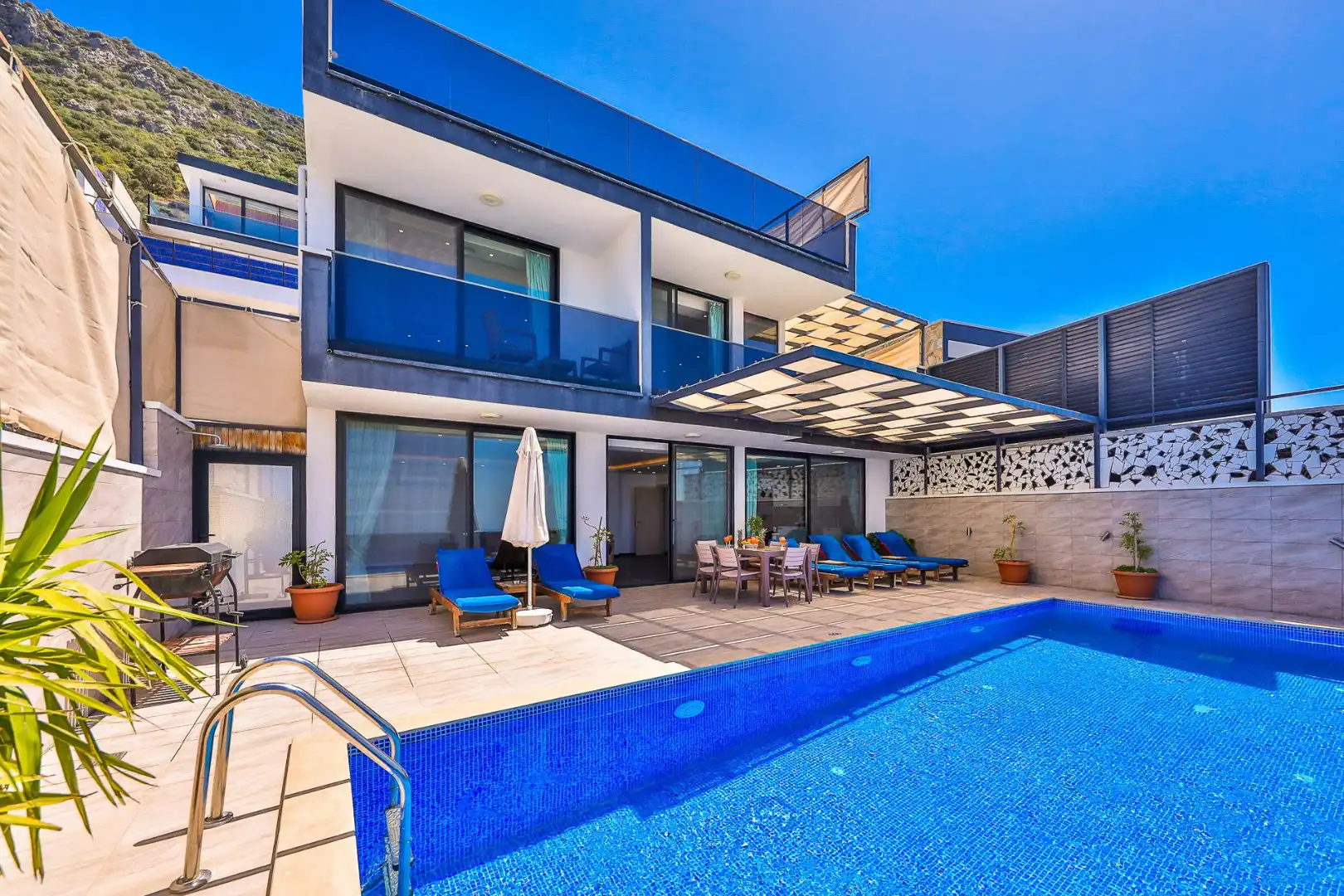 VİLLA CAMPANİLLA in Kordere, with Private Pool