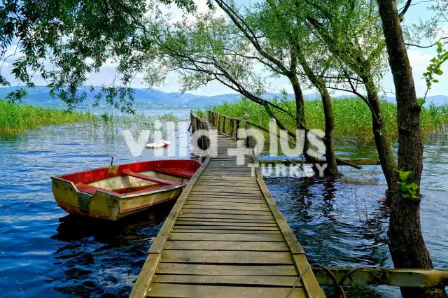 Why is Sapanca So Popular for Holiday?