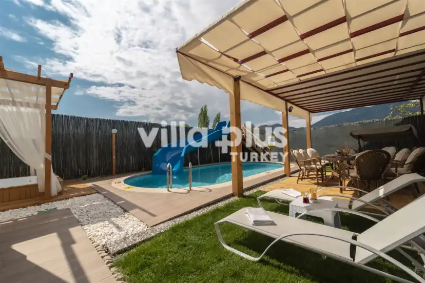 villa-gokcem-garden-8_725.jpg