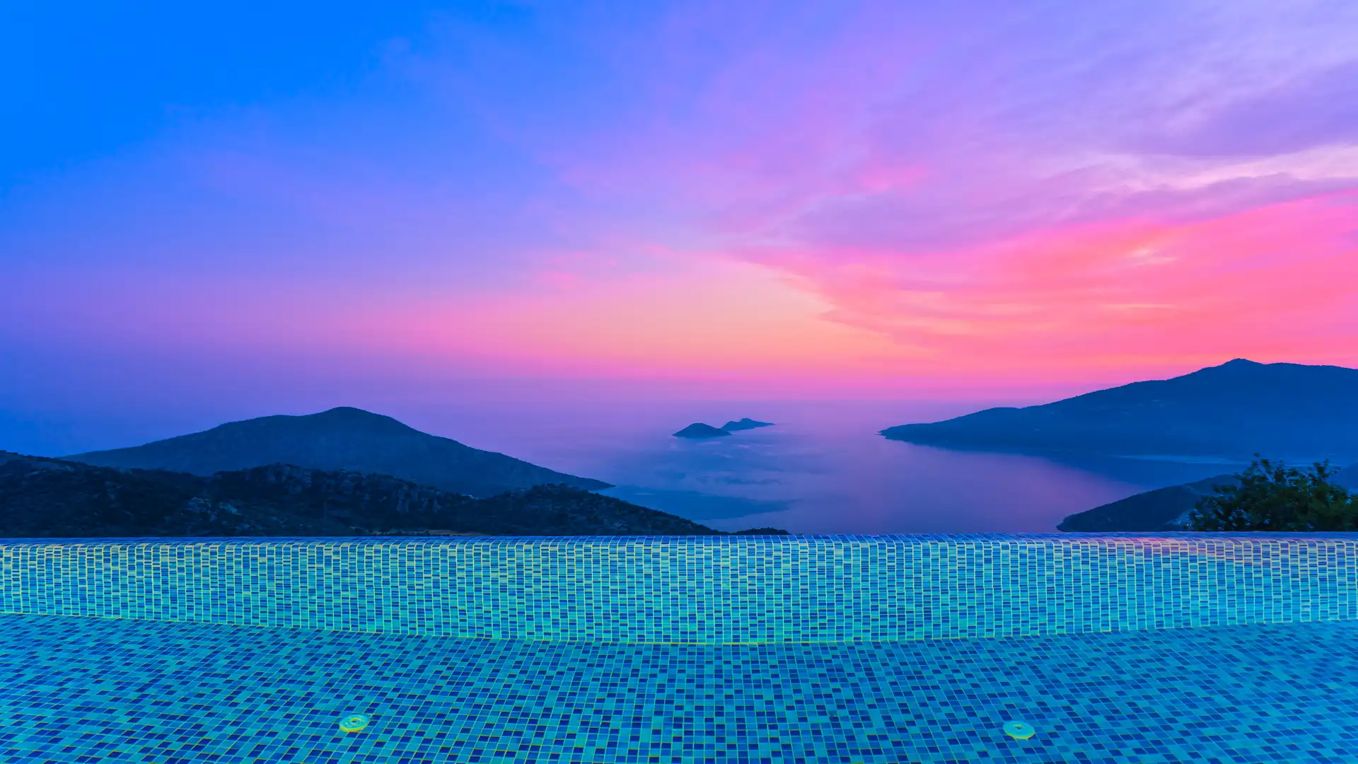 Villa Aldeo 2 in Kordere, with Private Pool