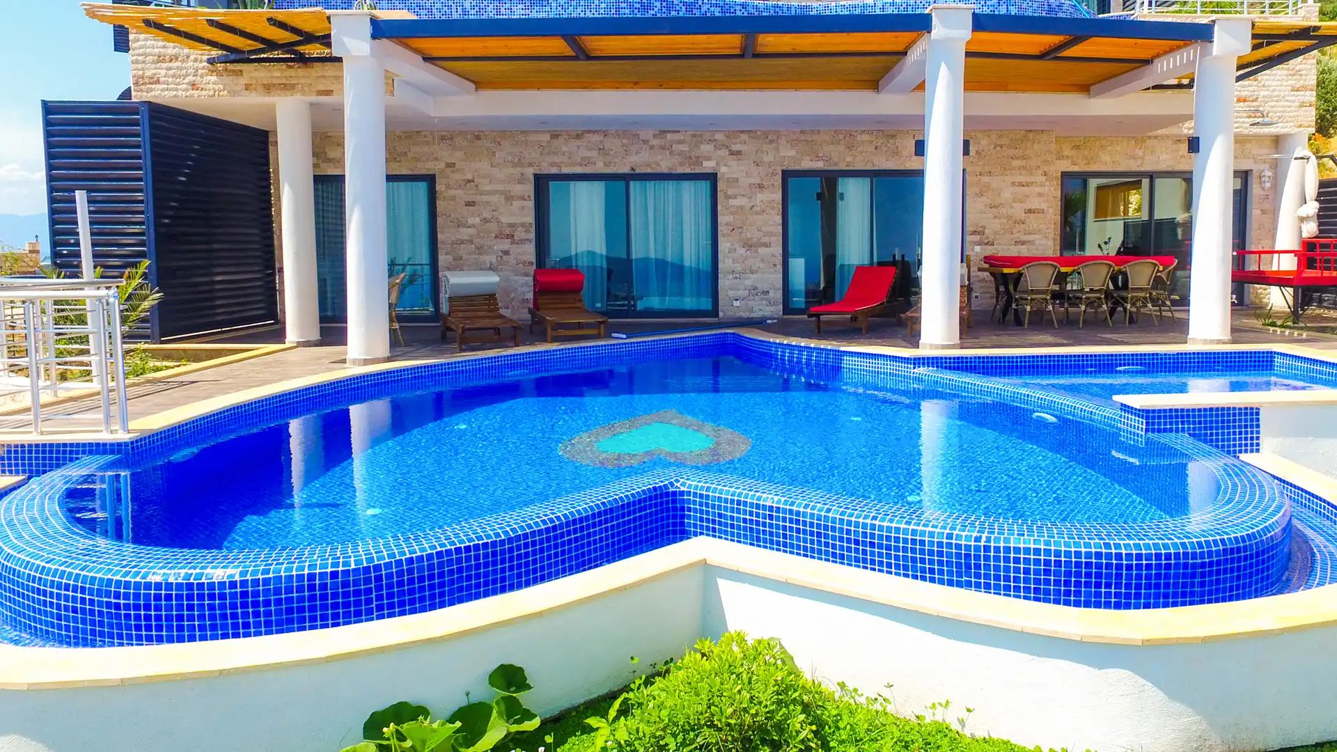 Villa Verona in Akbel, with Private Pool