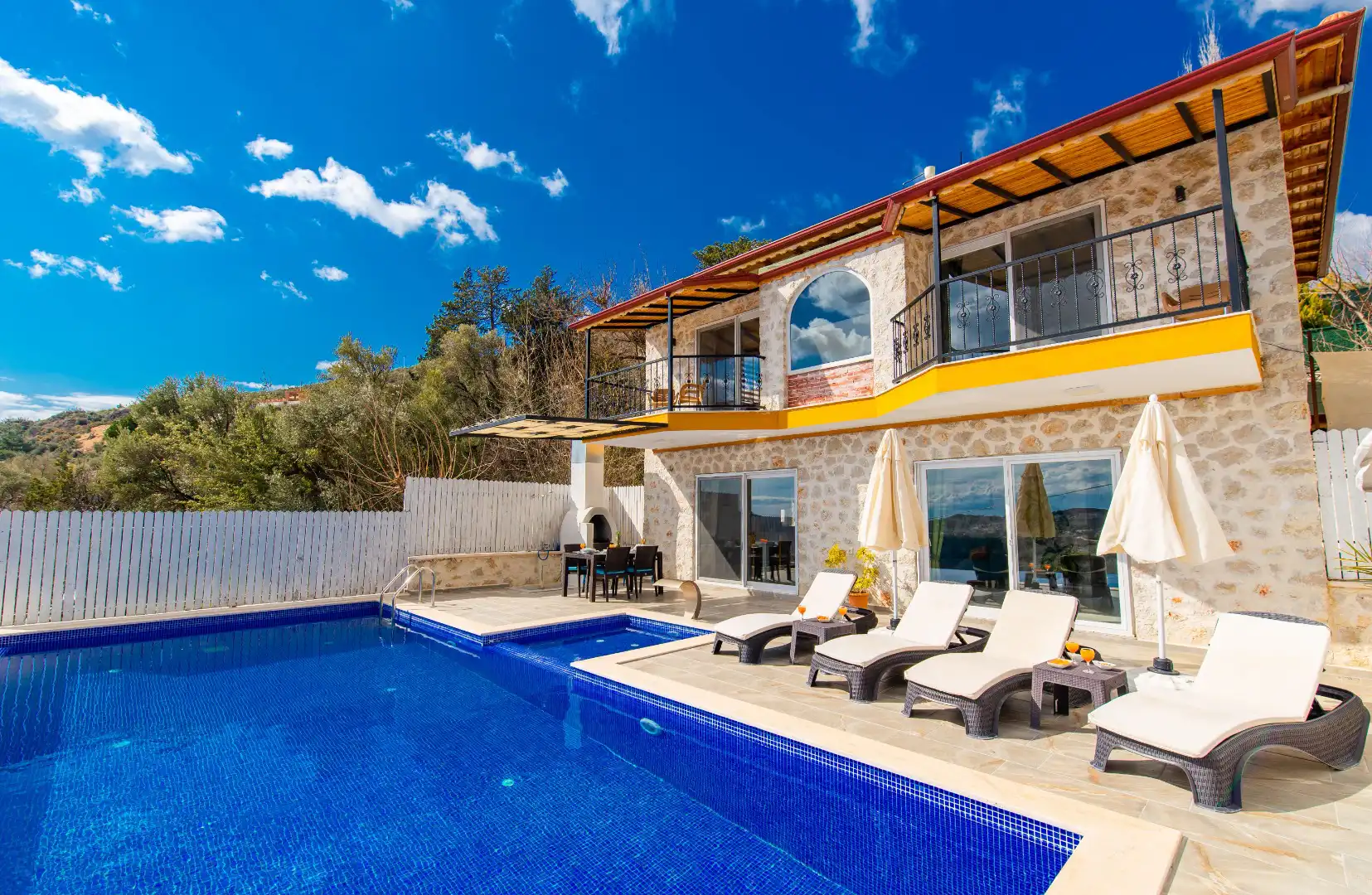 Villa Akam in İslamlar, with Private Pool
