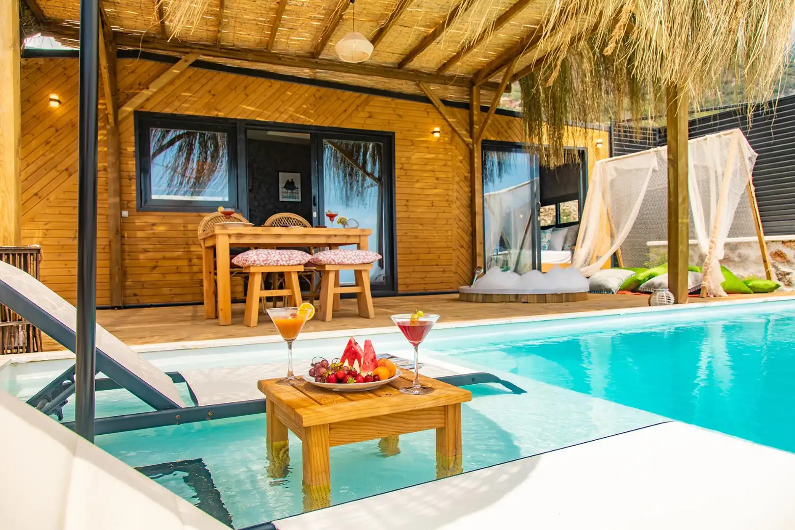 Villa Reveri House in Akbel, with Private Pool