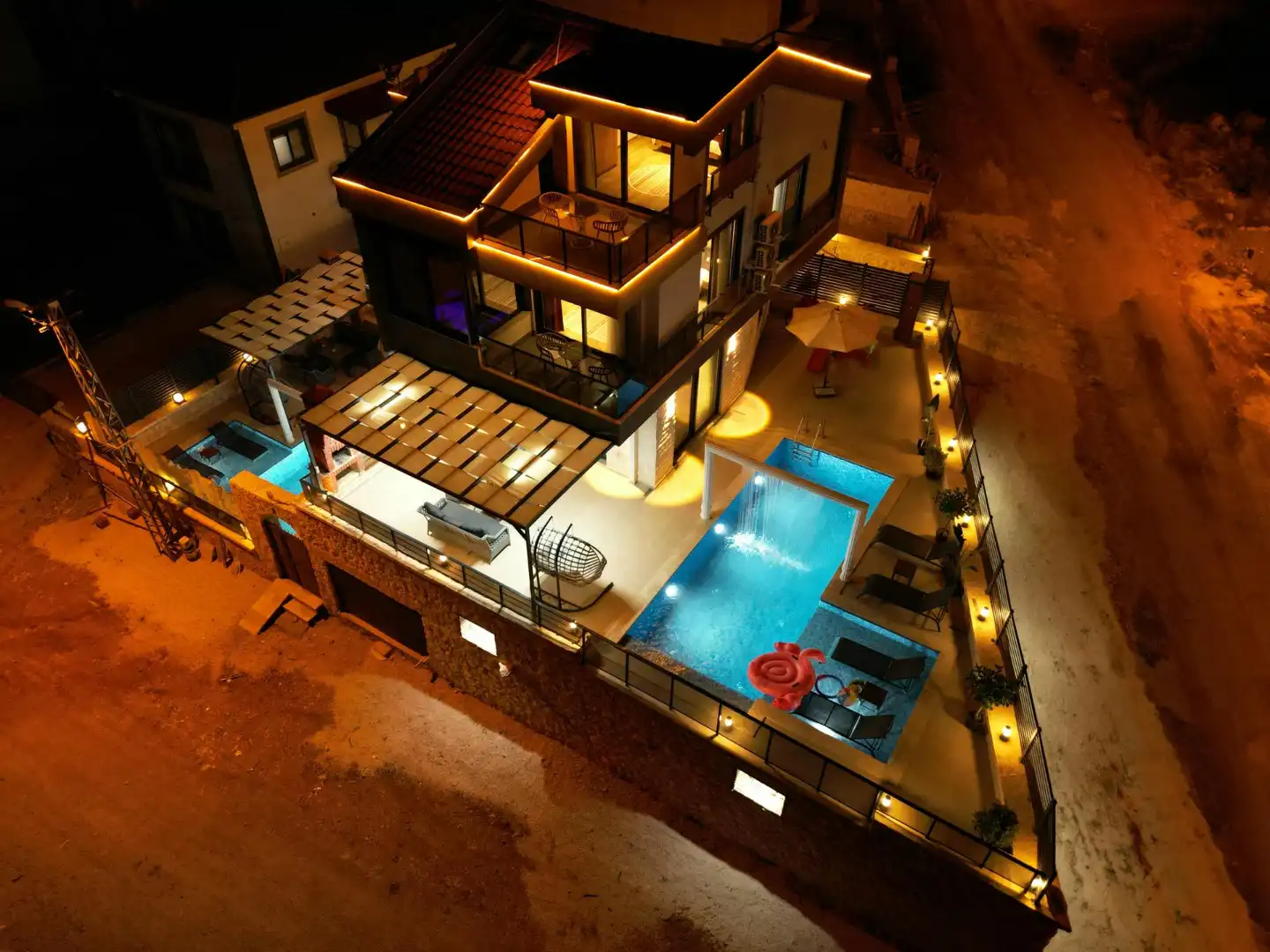 VİLLA LALEZAR 2 in , with Private Pool