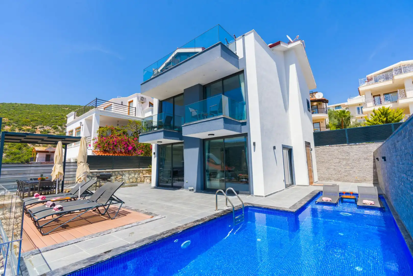 Villa Magna 2 in Kalamar, with Private Pool