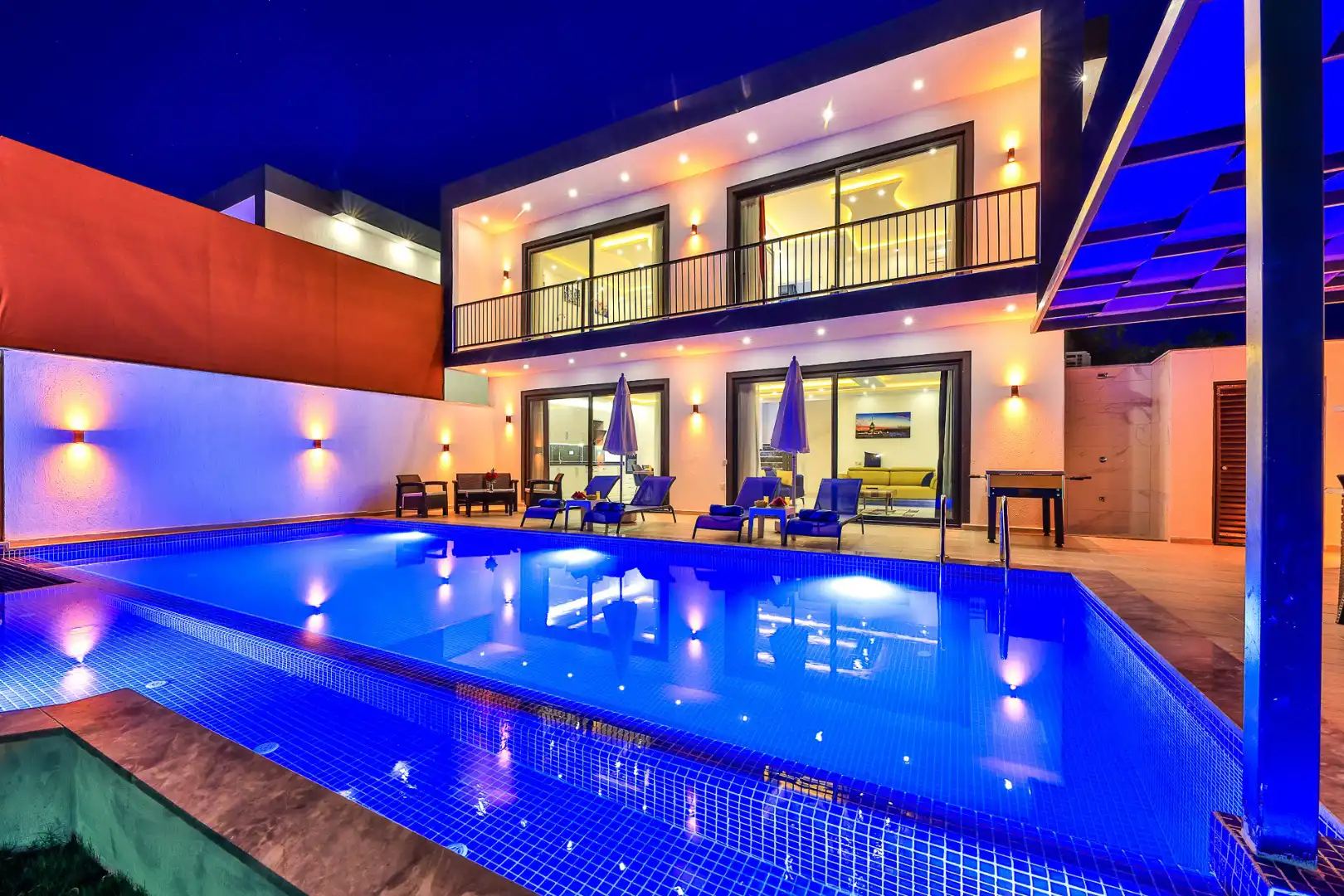 VİLLA KAVREN 1 in Yesilkoy, with Private Pool