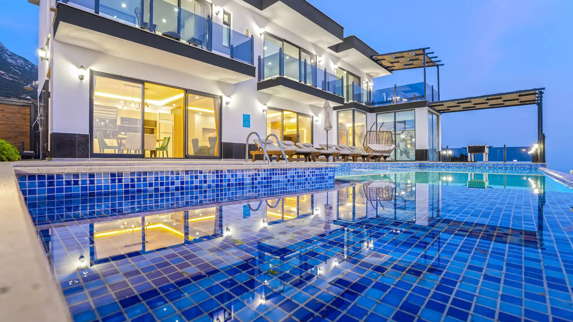 Villa Beyluna 1 in Ordu, with Private Pool