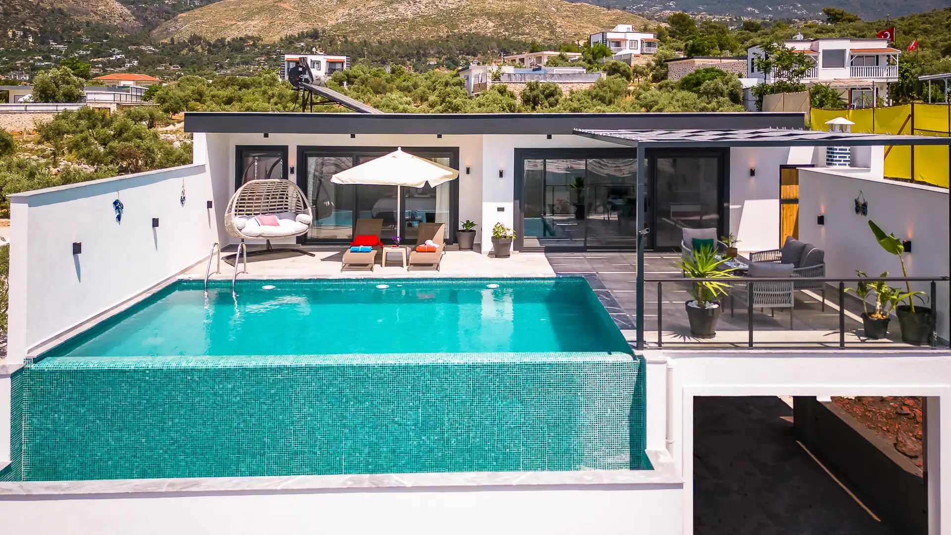 VİLLA LİLYUM EXCLUSİVE in Uzumlu, with Private Pool