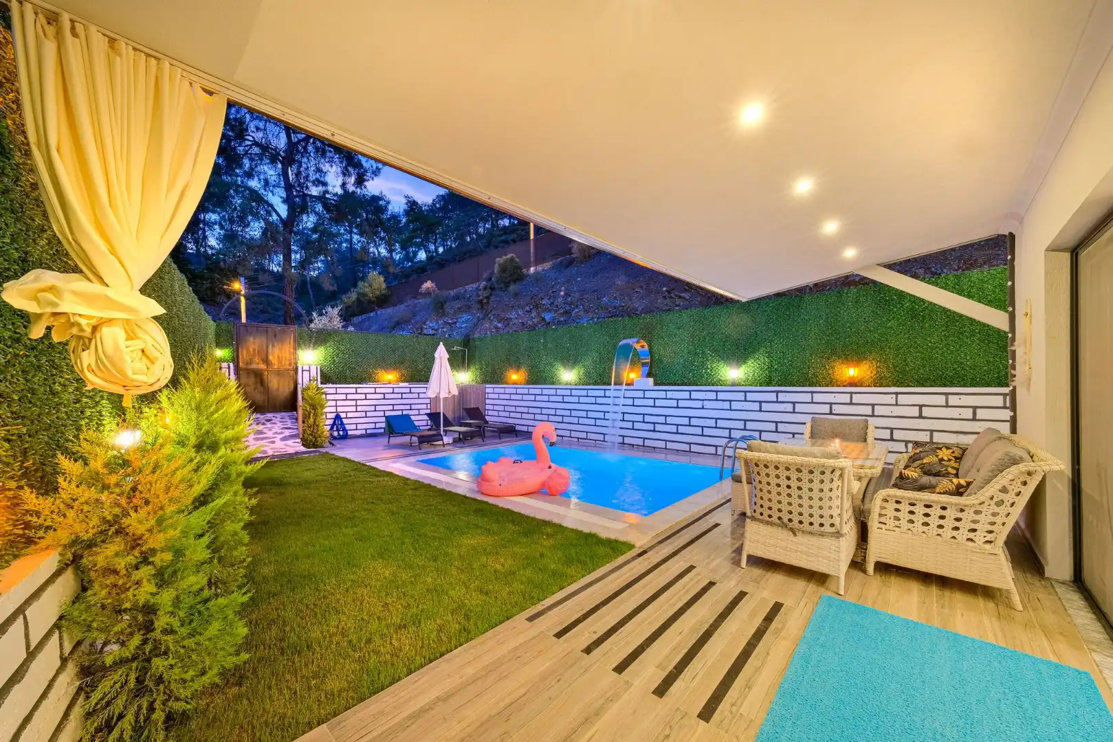 VİLLA FLORESTA in Yaniklar, with Private Pool