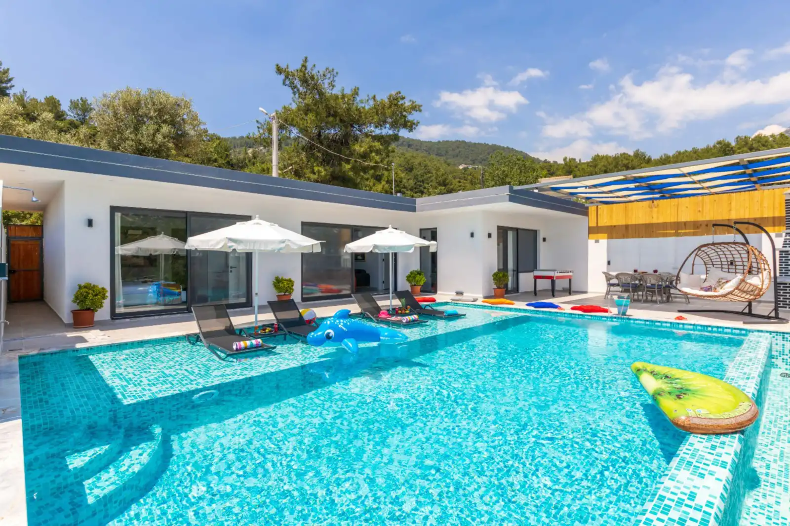 Villa Dask in İslamlar, with Private Pool
