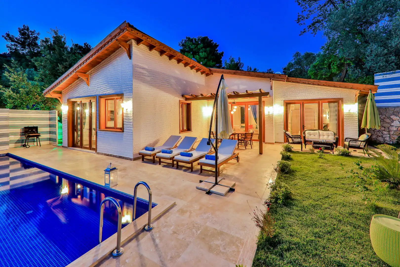 Villa Sunrise in İslamlar, with Private Pool