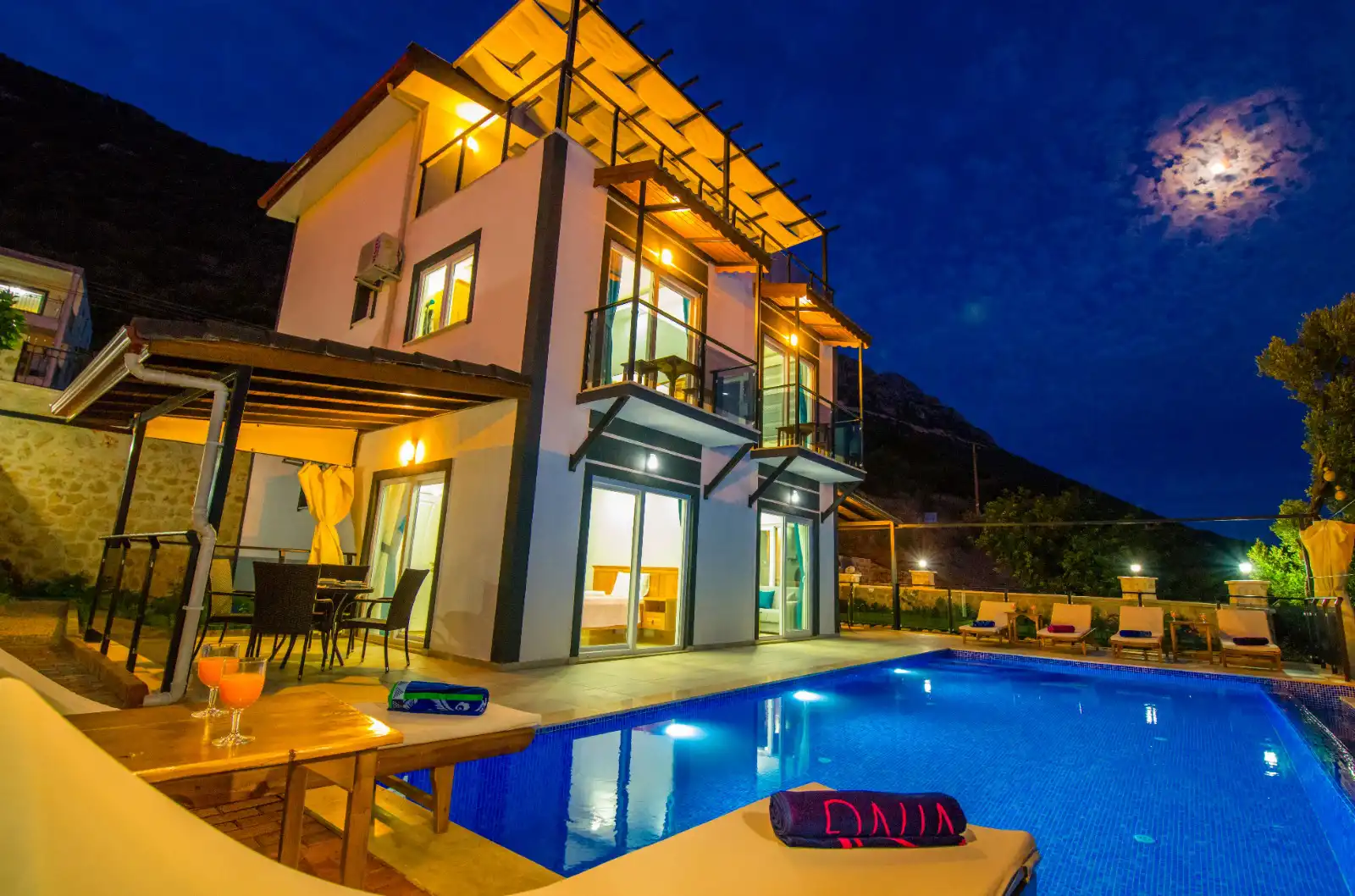 VİLLA ALMEDA in Kordere, with Private Pool