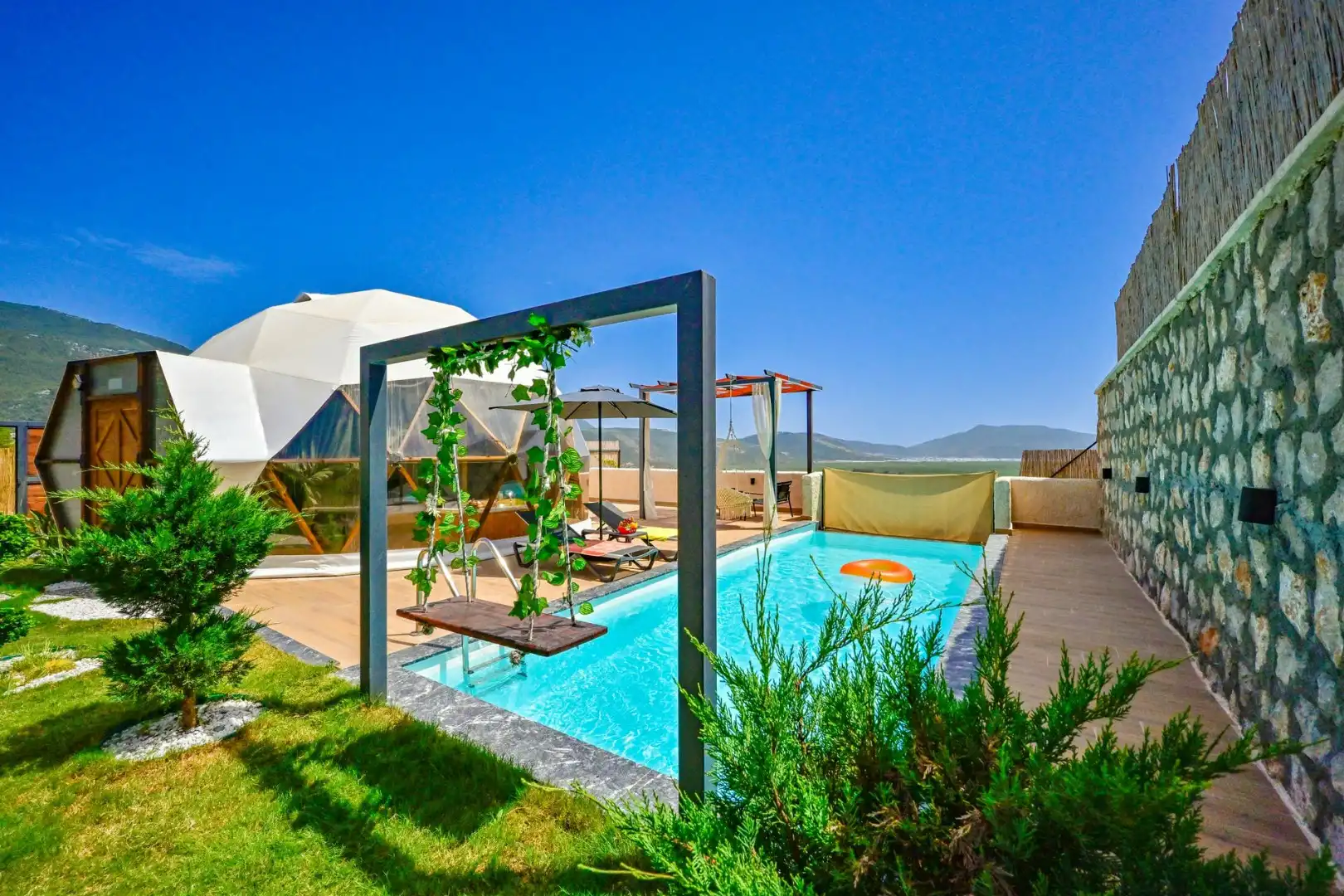 Dome Luxury 8 in Caykoy, with Private Pool