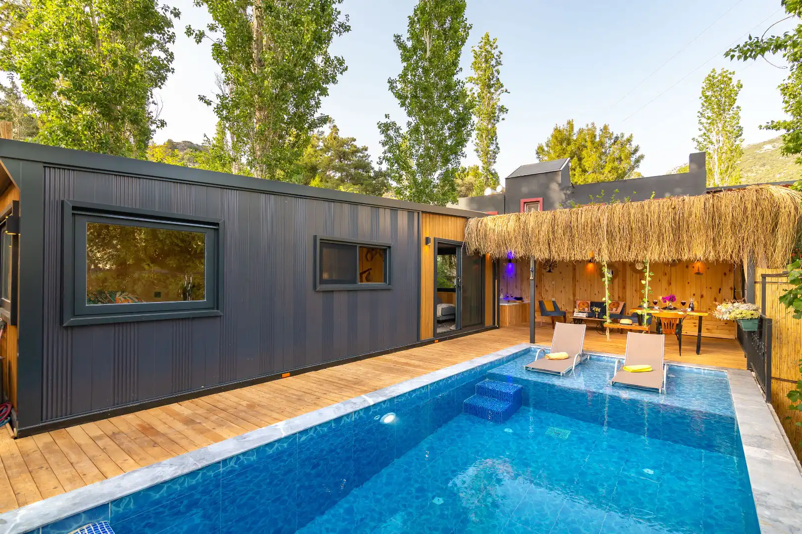 Villa Honey House in İslamlar, with Private Pool