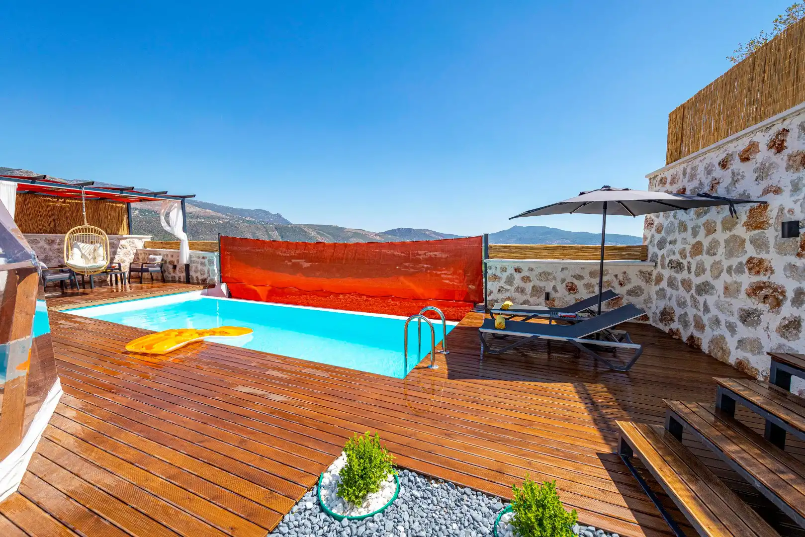 DOME LUXURY 3 in Caykoy, with Private Pool