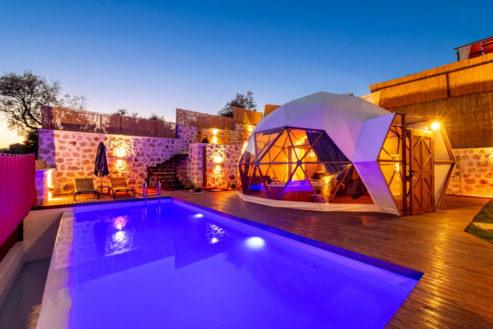 Dome Luxury 6 in Caykoy, with Private Pool