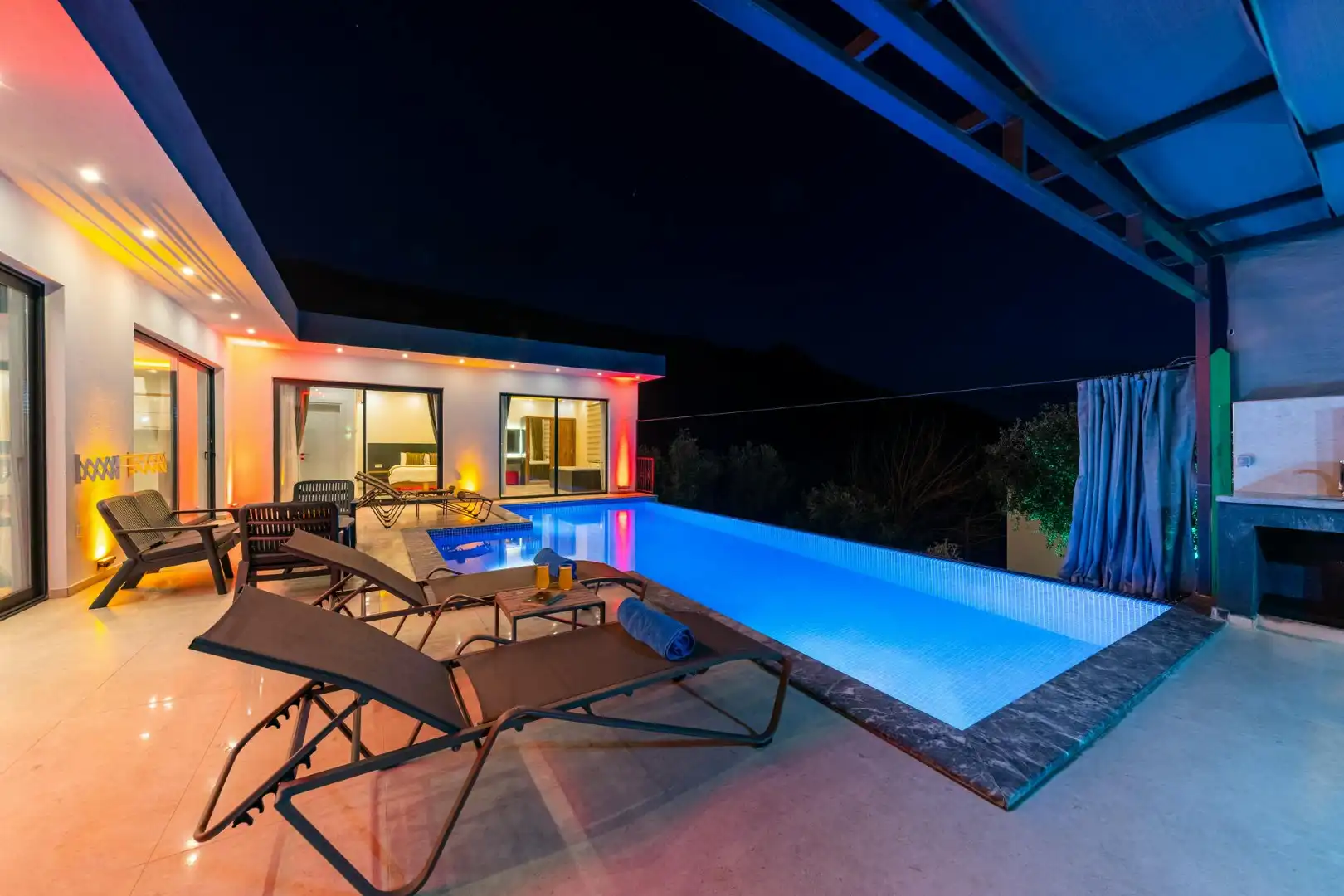 VILLA LIGHTHOUSE 2 in İslamlar, with Private Pool