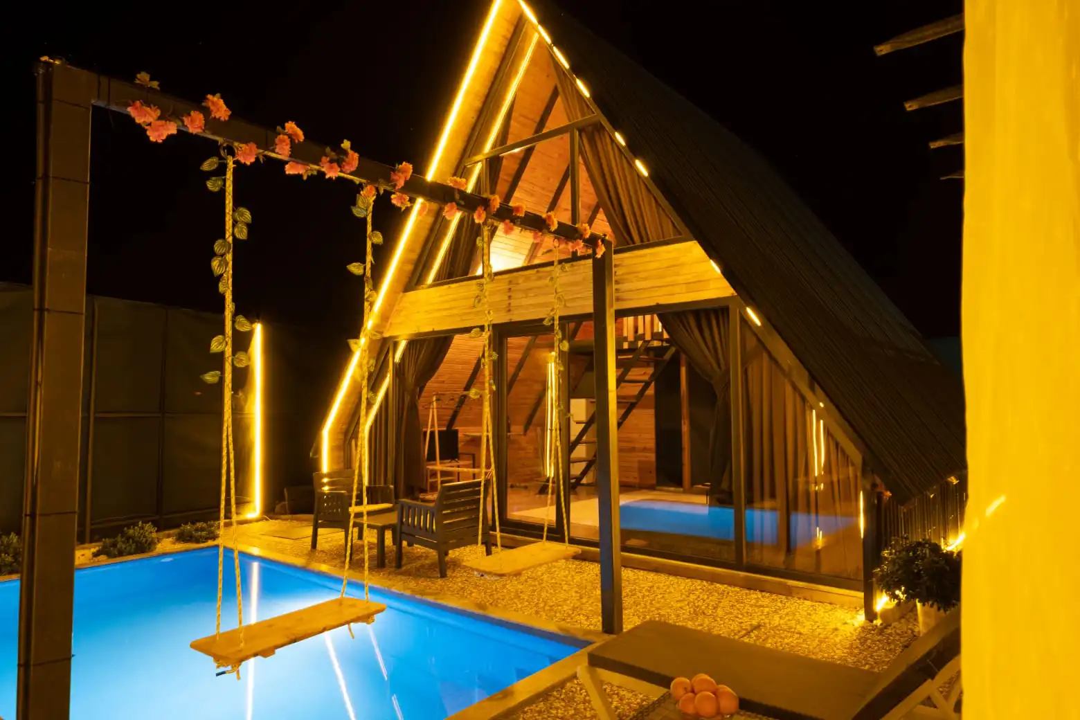 VİLLA MAGNIFICENT in Ciftlik, with Private Pool