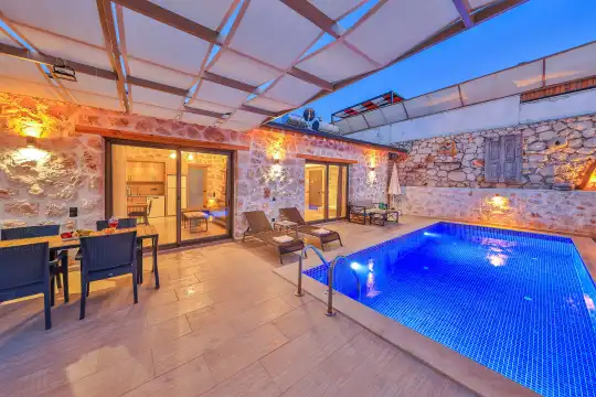 VILLA LIO